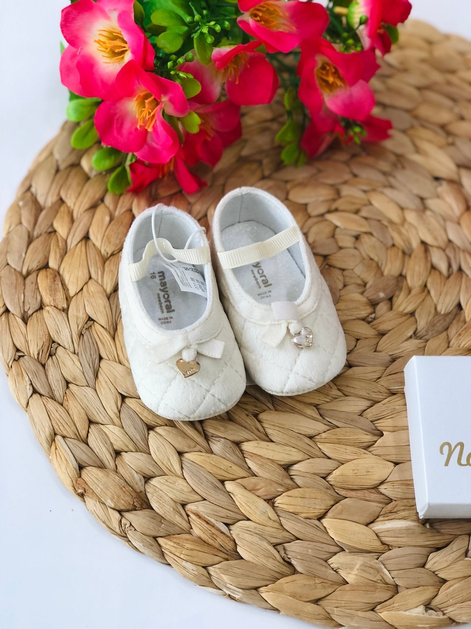 SCARPA A BAMBOLINA CREMA TRAPUNTATO VELLUTINO - Noi da piccoli