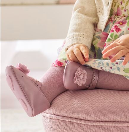 SCARPA A BAMBOLINA ROSA SATIN FIORELLINO - Noi da piccoli