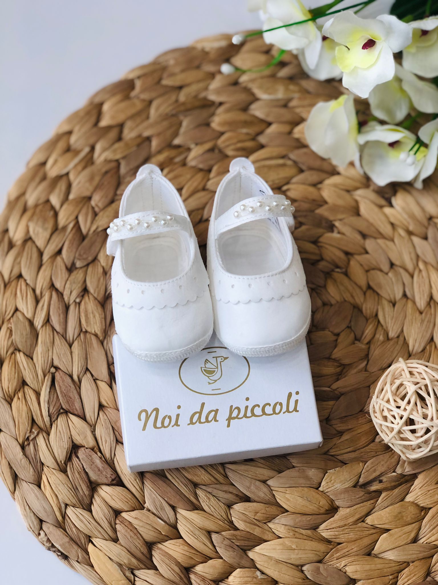 SCARPA BIANCA CON PERLINE - Noi da piccoli