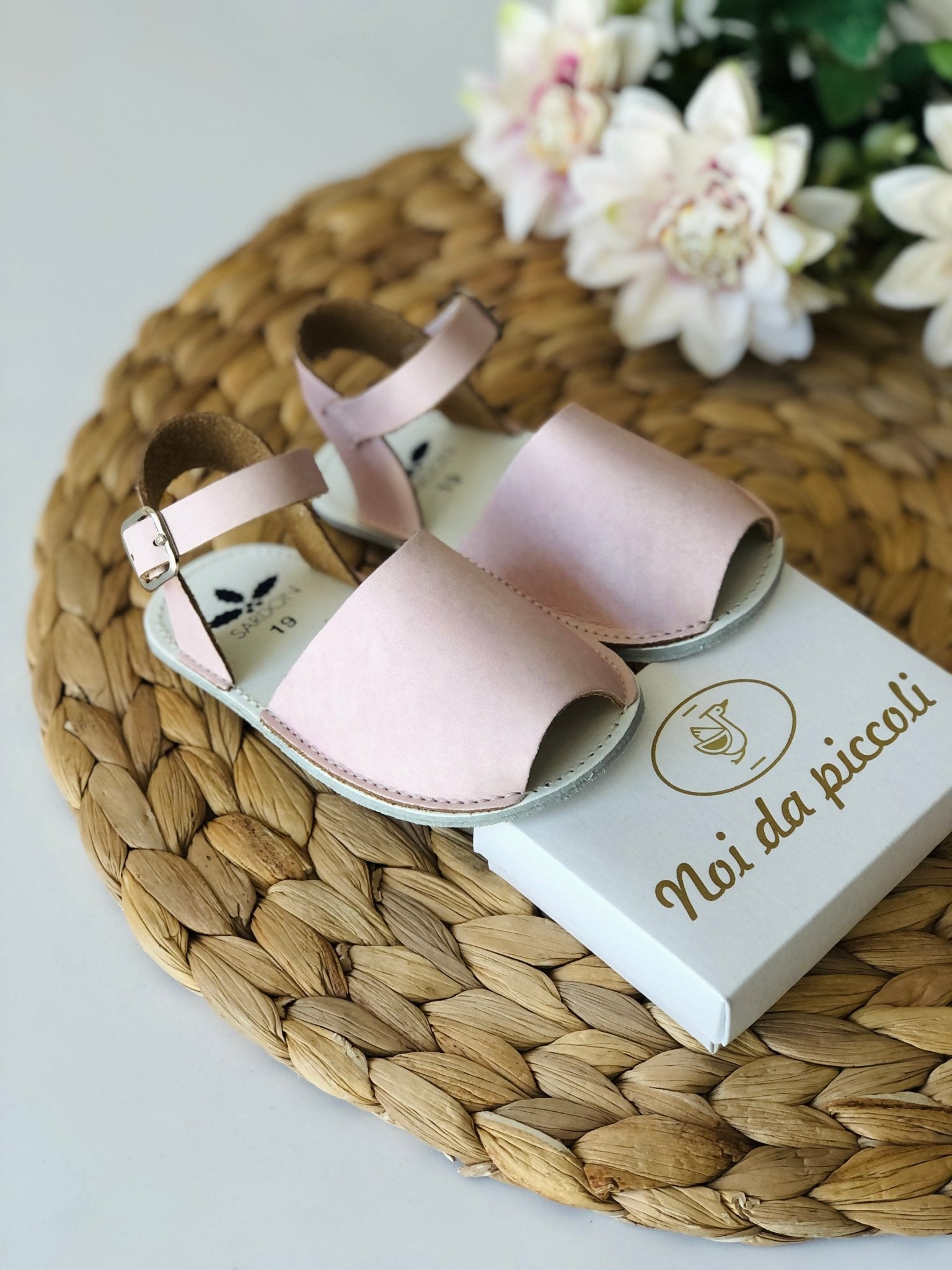 SCARPA MINORCHINA ROSA - Noi da piccoli