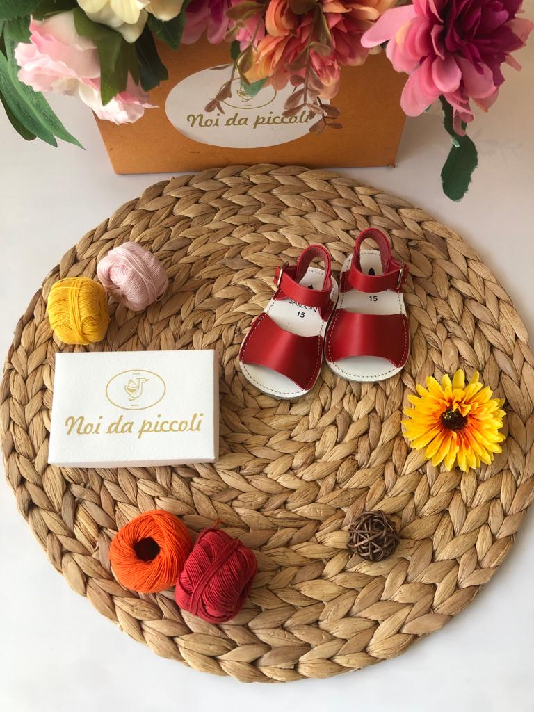 SCARPA MINORCHINA ROSSA - Noi da piccoli