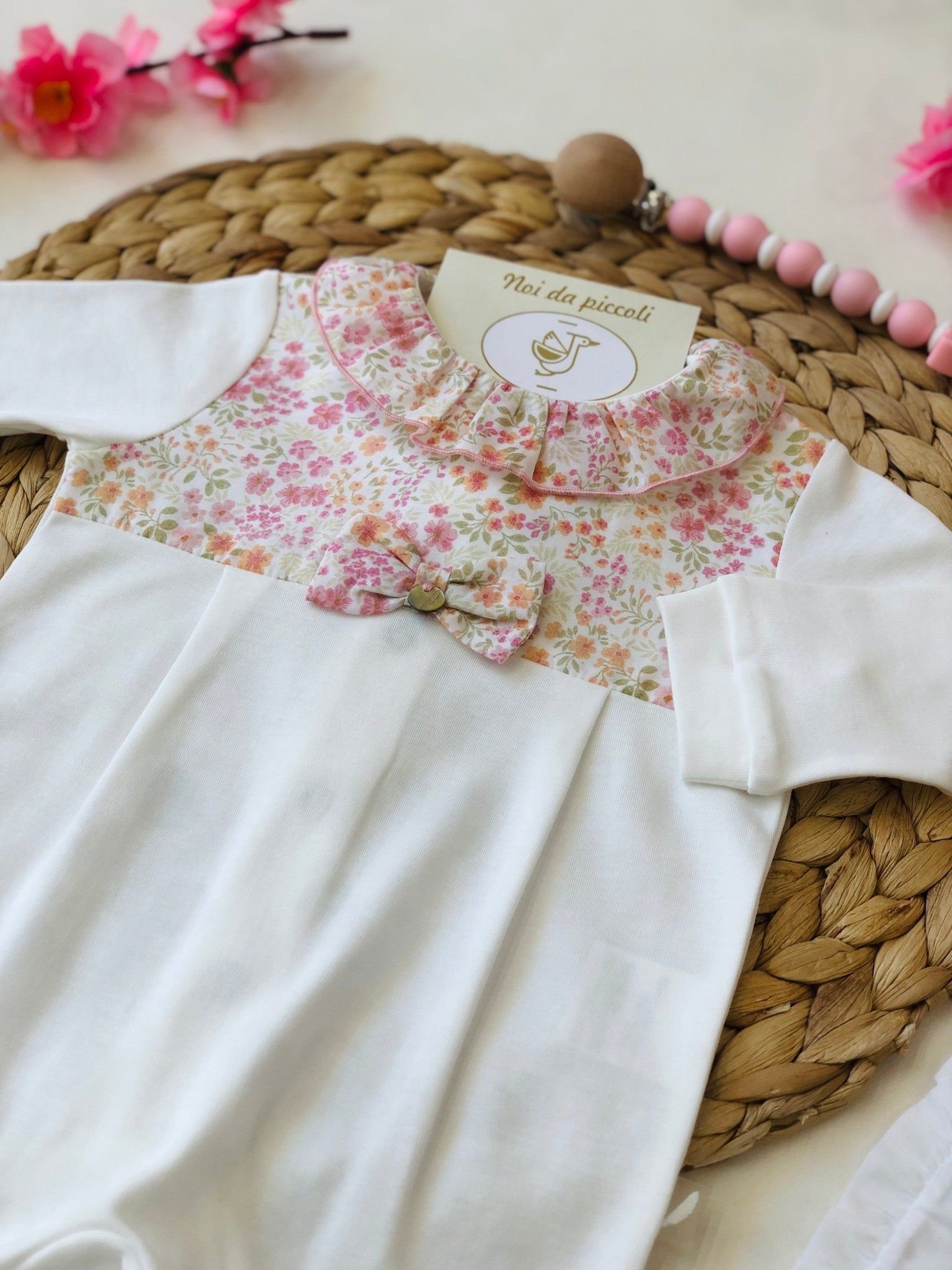 TUTINA BIANCA CON FIORELLINI ROSA IN ALTO - Noi da piccoli