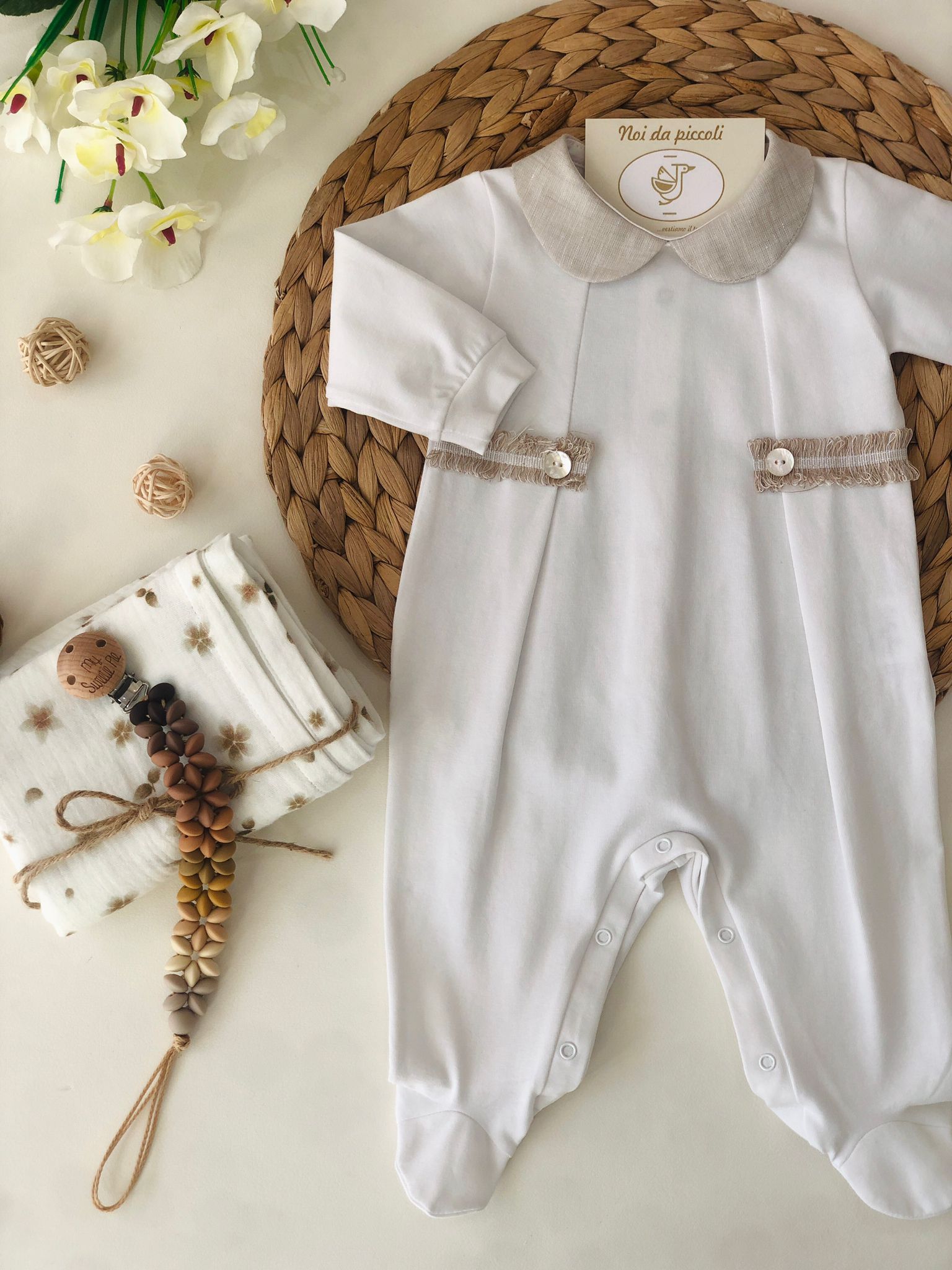 TUTINA IN COTONE BIANCO CON DETTAGLIO SABBIA - Noi da piccoli