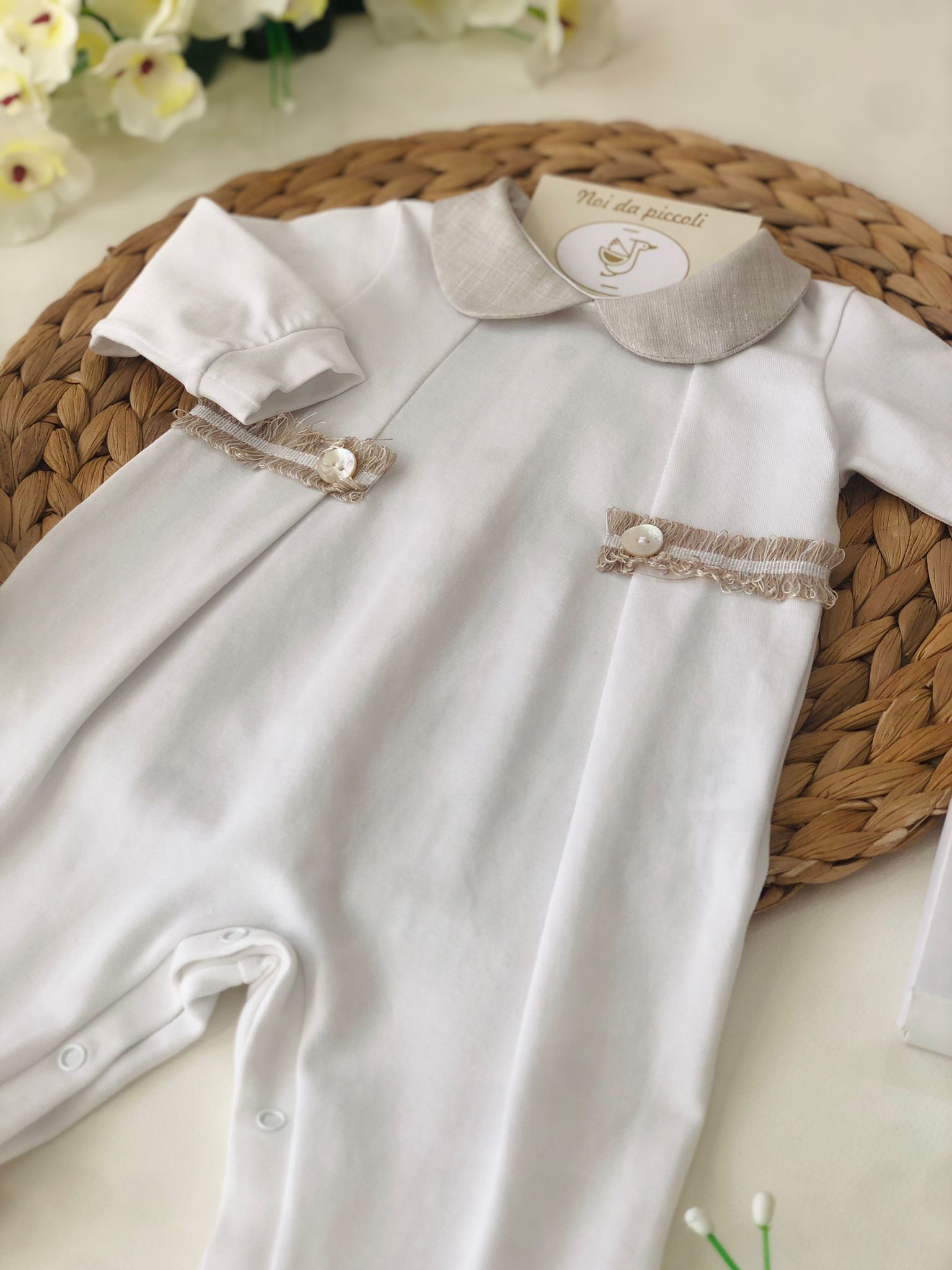 TUTINA IN COTONE BIANCO CON DETTAGLIO SABBIA - Noi da piccoli