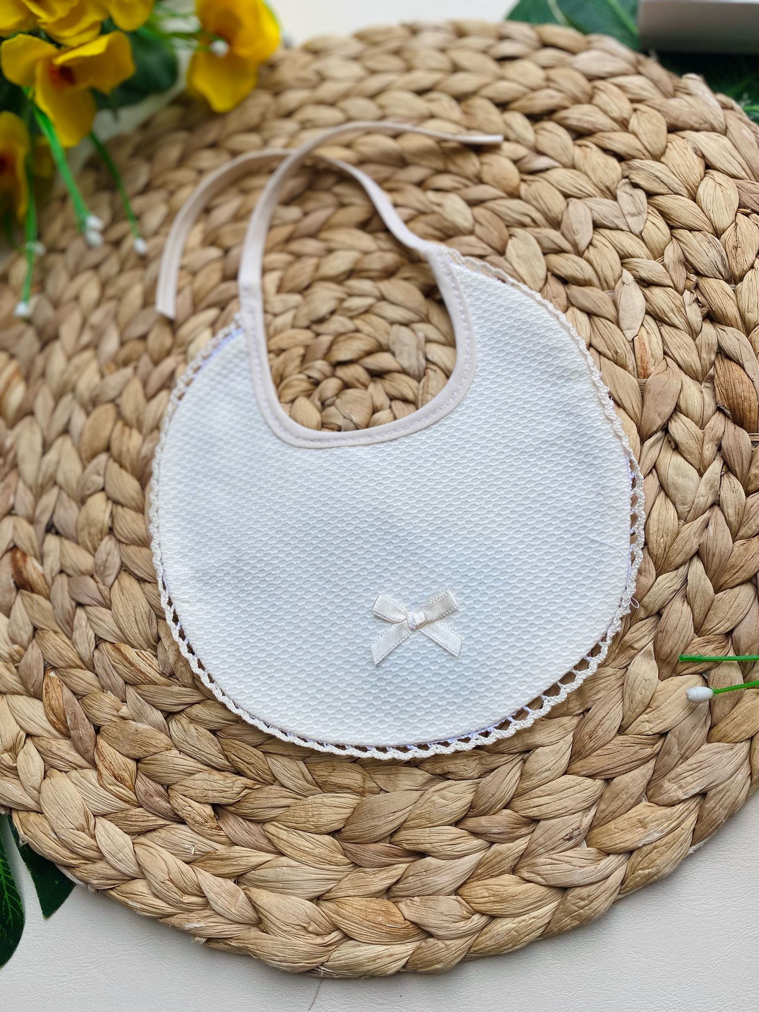 BAVETTO FIOCCHETTO BEIGE E FONDO PICQUET