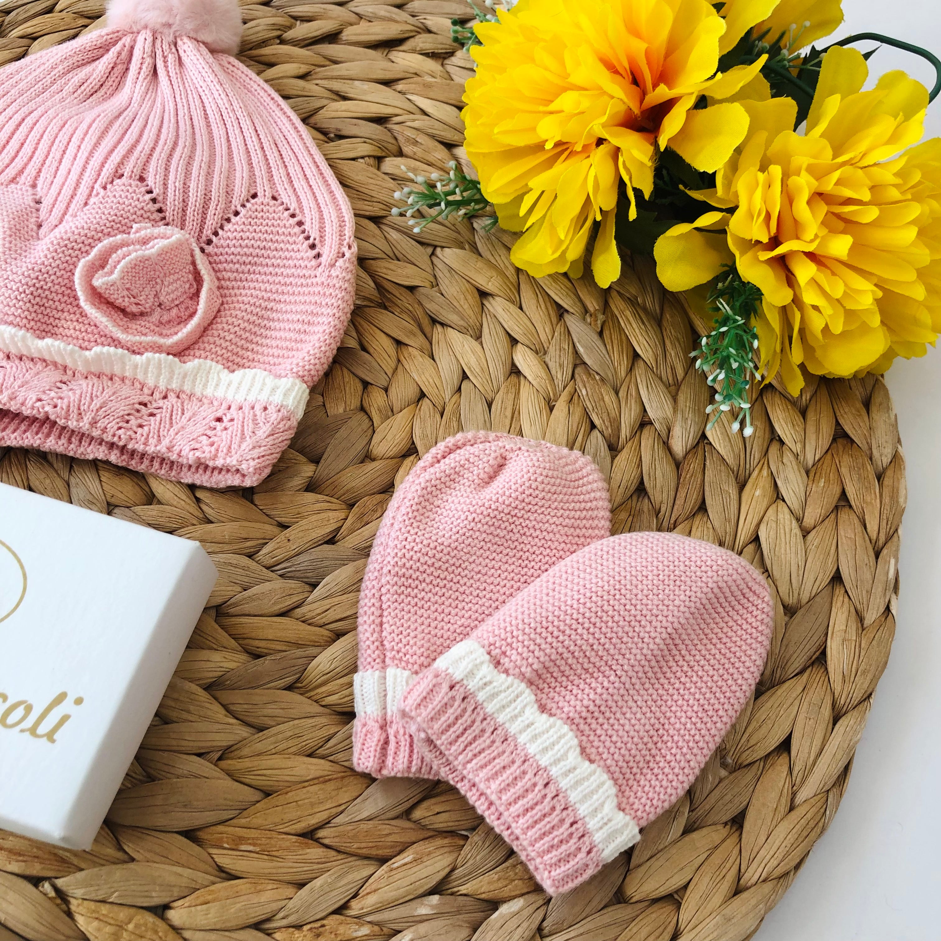 CERAMIC HAT AND GLOVES SET IN WARM YARN