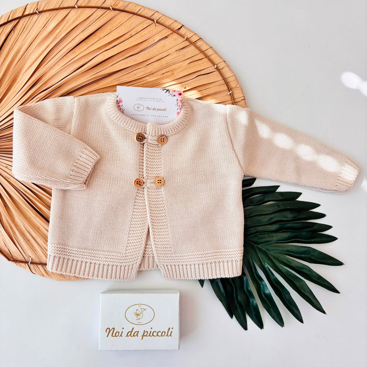 GOLFINO in filato caldo con 4 bottoni legno BEIGE
