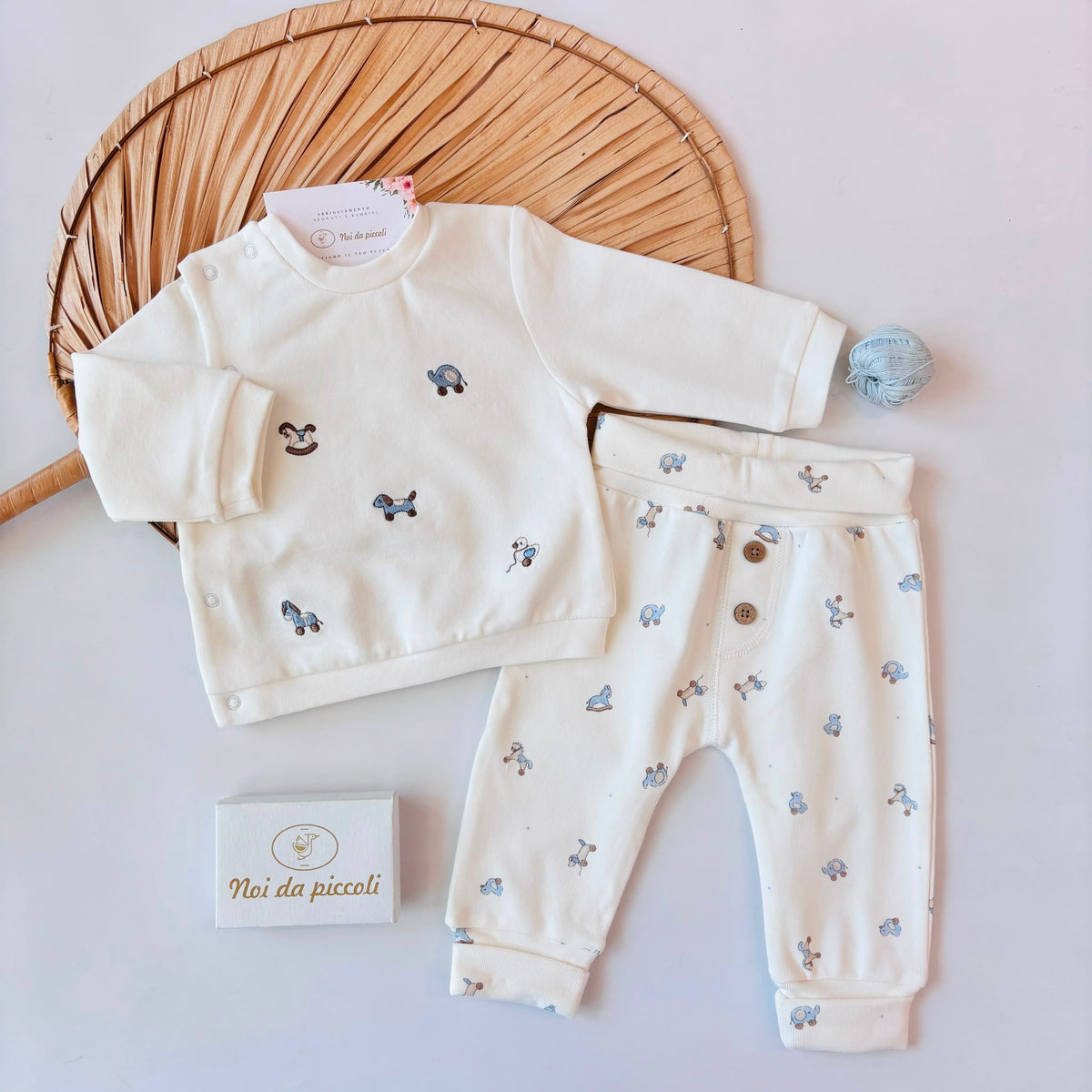 COMPLETO IN COTONE CALDO BIANCO CON FANTASIE GIOCOSE
