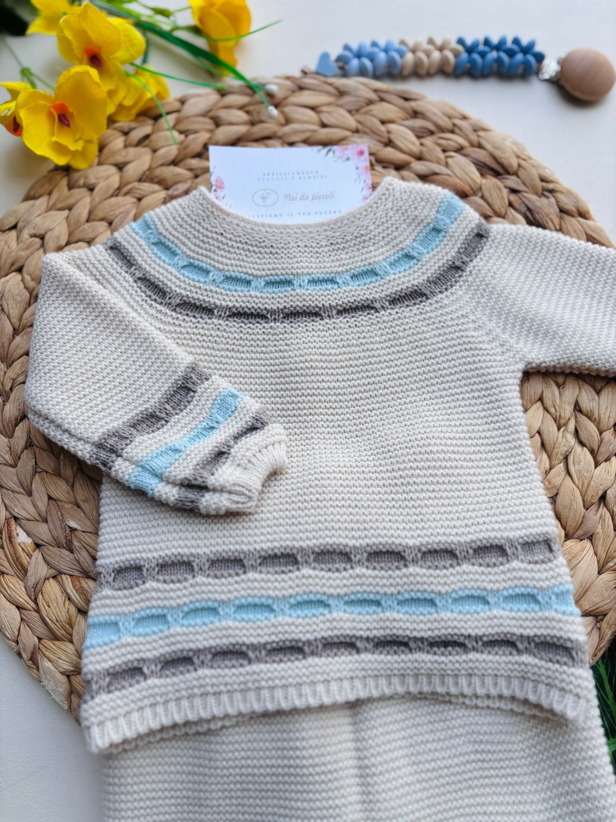 COMPLETO 2PZ CON CAPPELLINO FILATO CALDO BEIGE