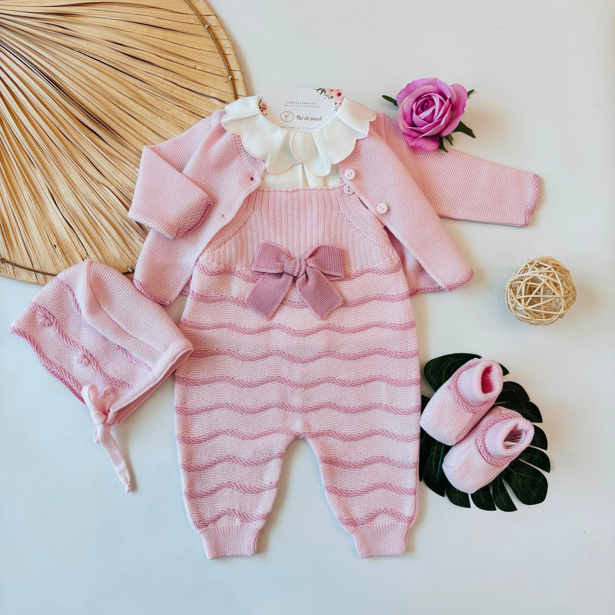 SALOPETTE CON  PARURE 100% LANA ROSA
