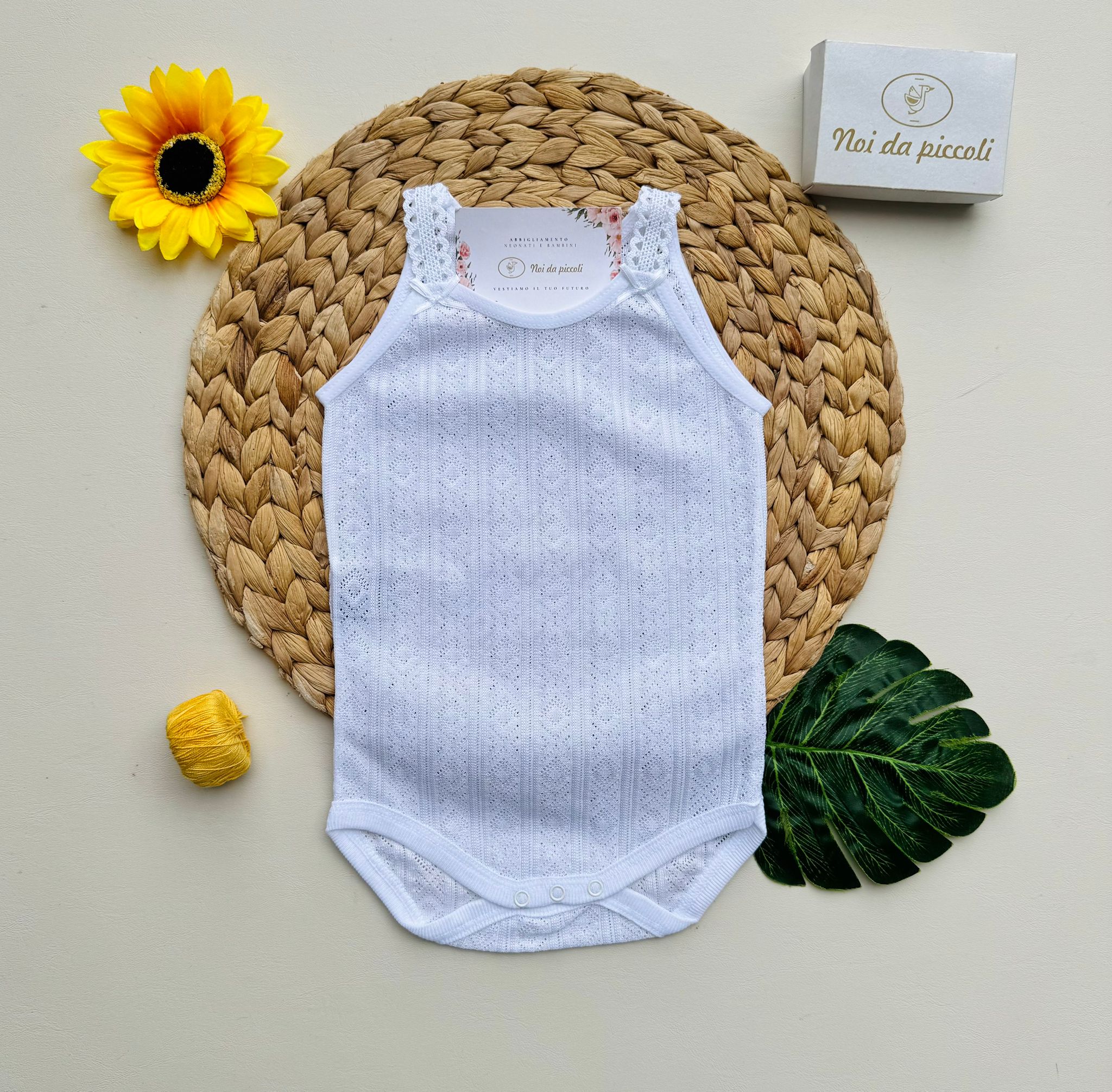 BODY IN COTONE A GIRO MANICA CON RICAMI E FIOCCHETTI  BIANCO