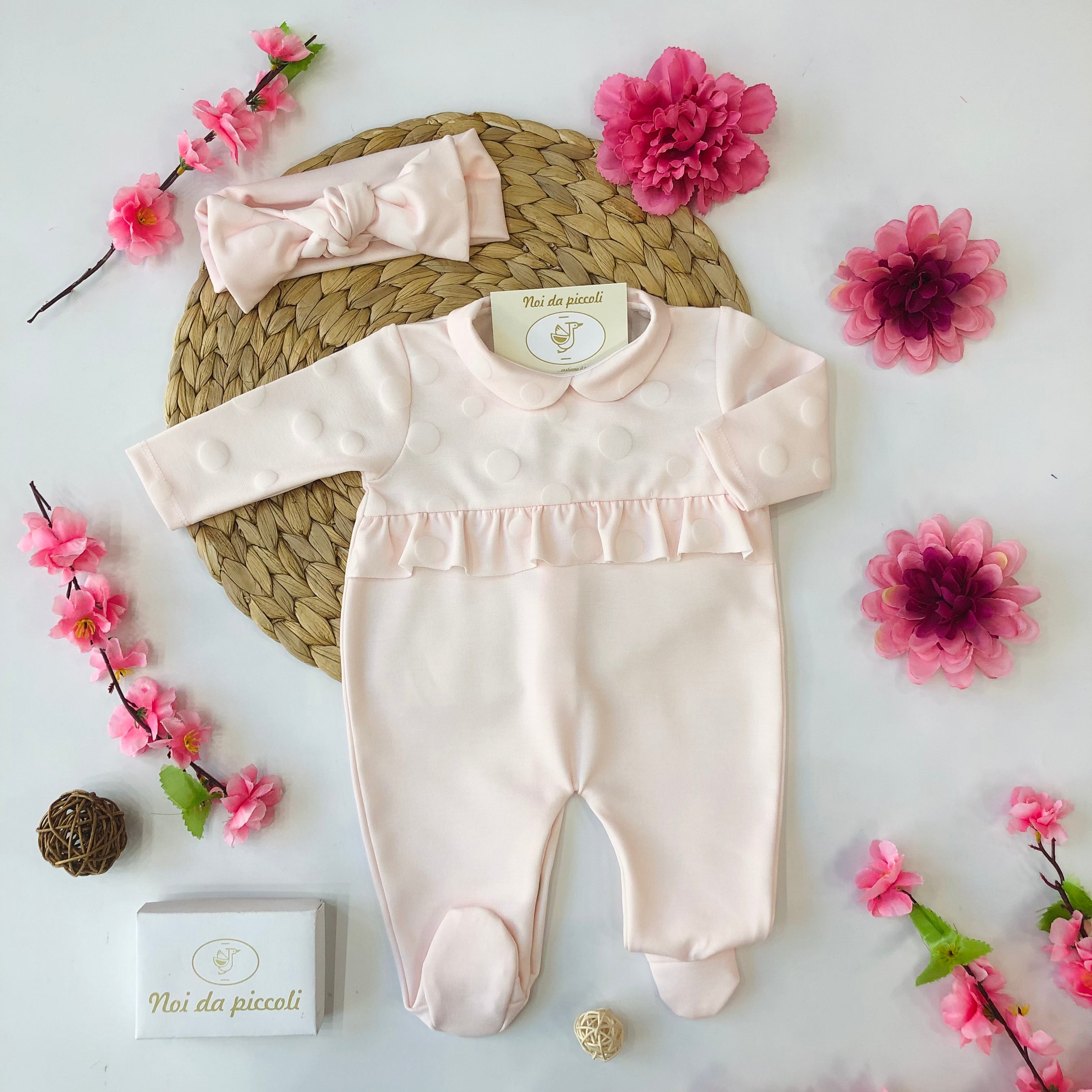 PINK ROMPER WITH LIGHT POLKA DOTS IN WARM COTTON