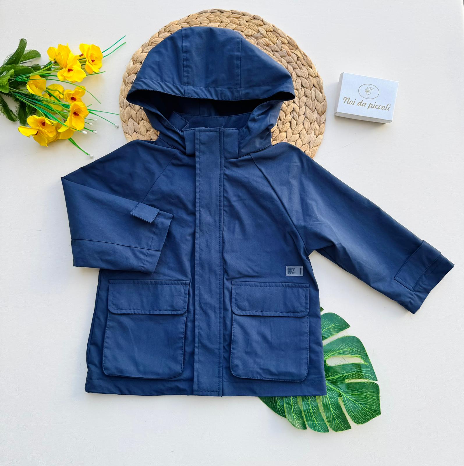 GIUBBOTTINO A VENTO CON CAPPUCCIO  BLU