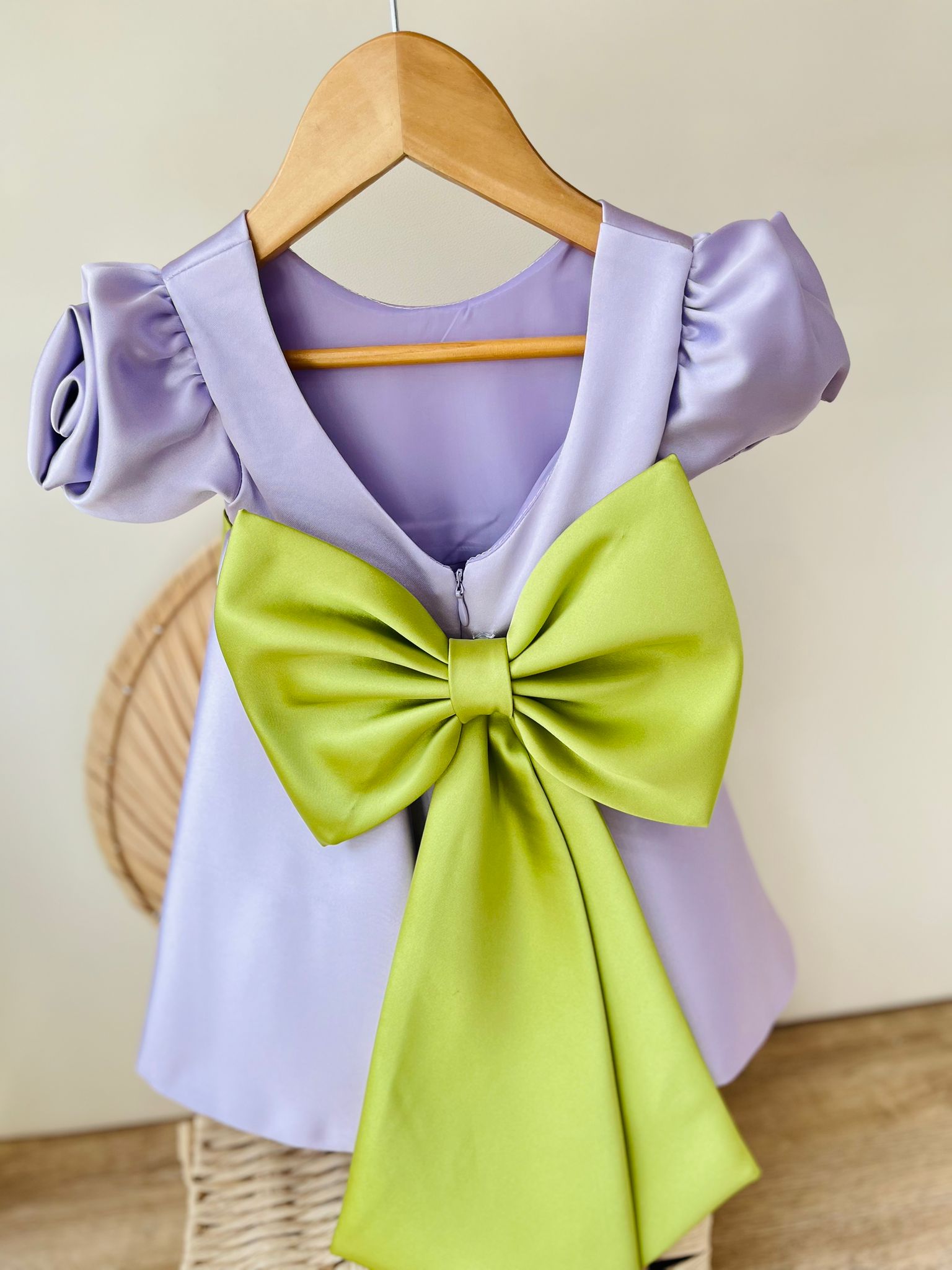 ABITO CERIMONIALE IN RASO LILLA