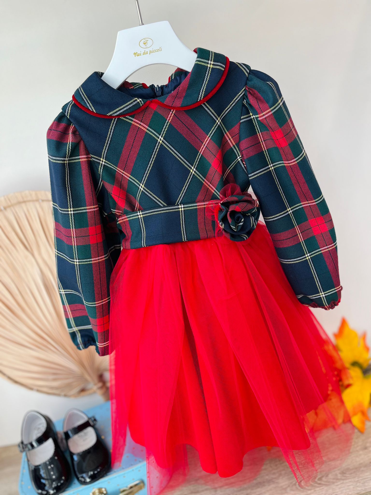 ABITINO A MANICA LUNGA CON TULLE E FIORELLINO ROSSO TARTAN - Noi da piccoli