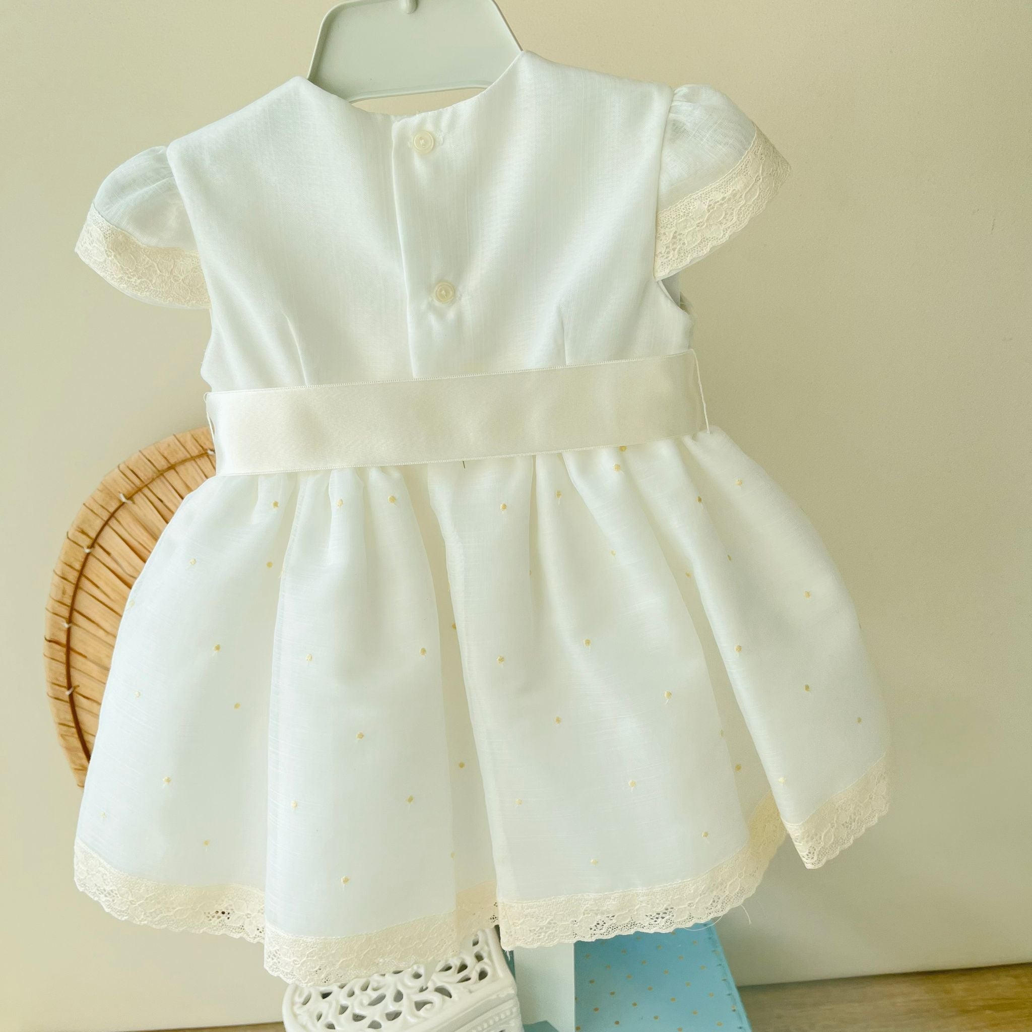 ABITINO CERIMONIALE SANTHI AVORIO - Noi da piccoli