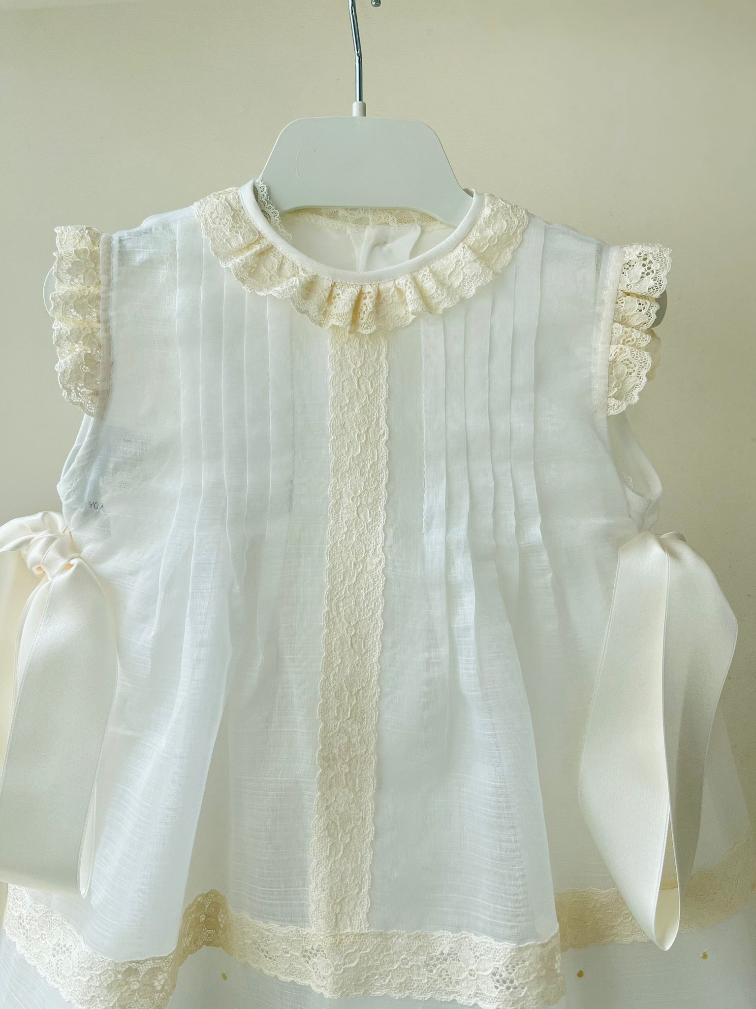 ABITINO CERIMONIALE SANTHI GIRO MANICA AVORIO - Noi da piccoli