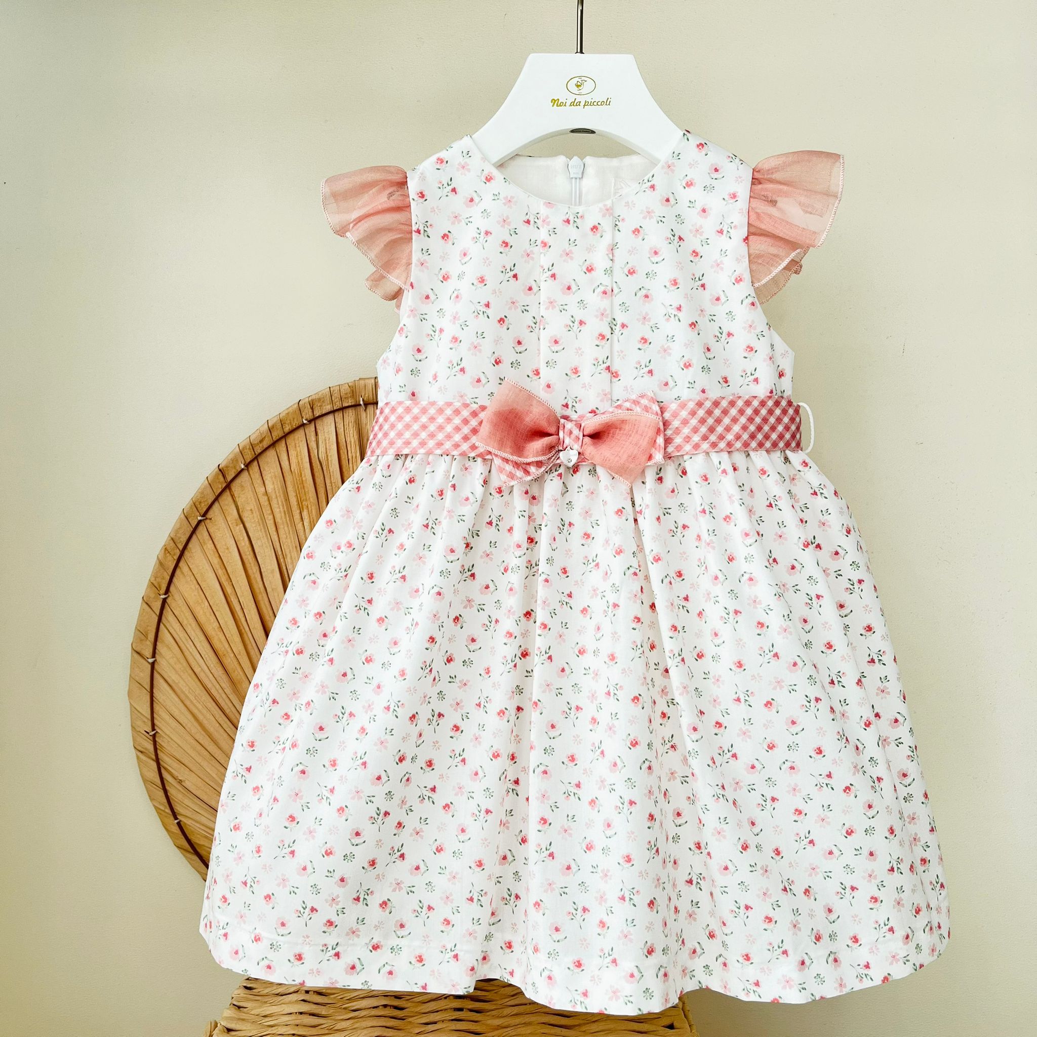 ABITINO FONDO BIANCOE FIORI ROSA - Noi da piccoli