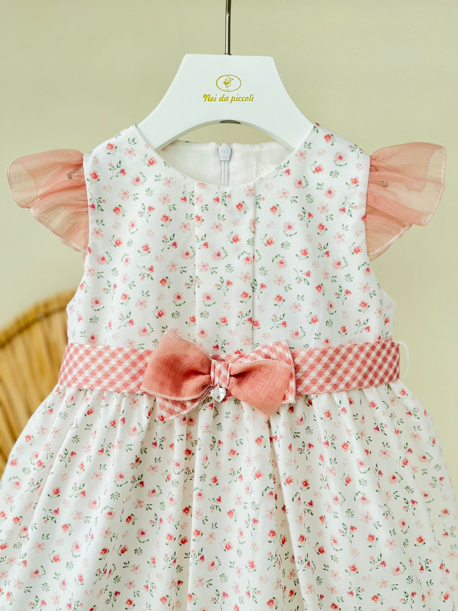 ABITINO FONDO BIANCOE FIORI ROSA - Noi da piccoli