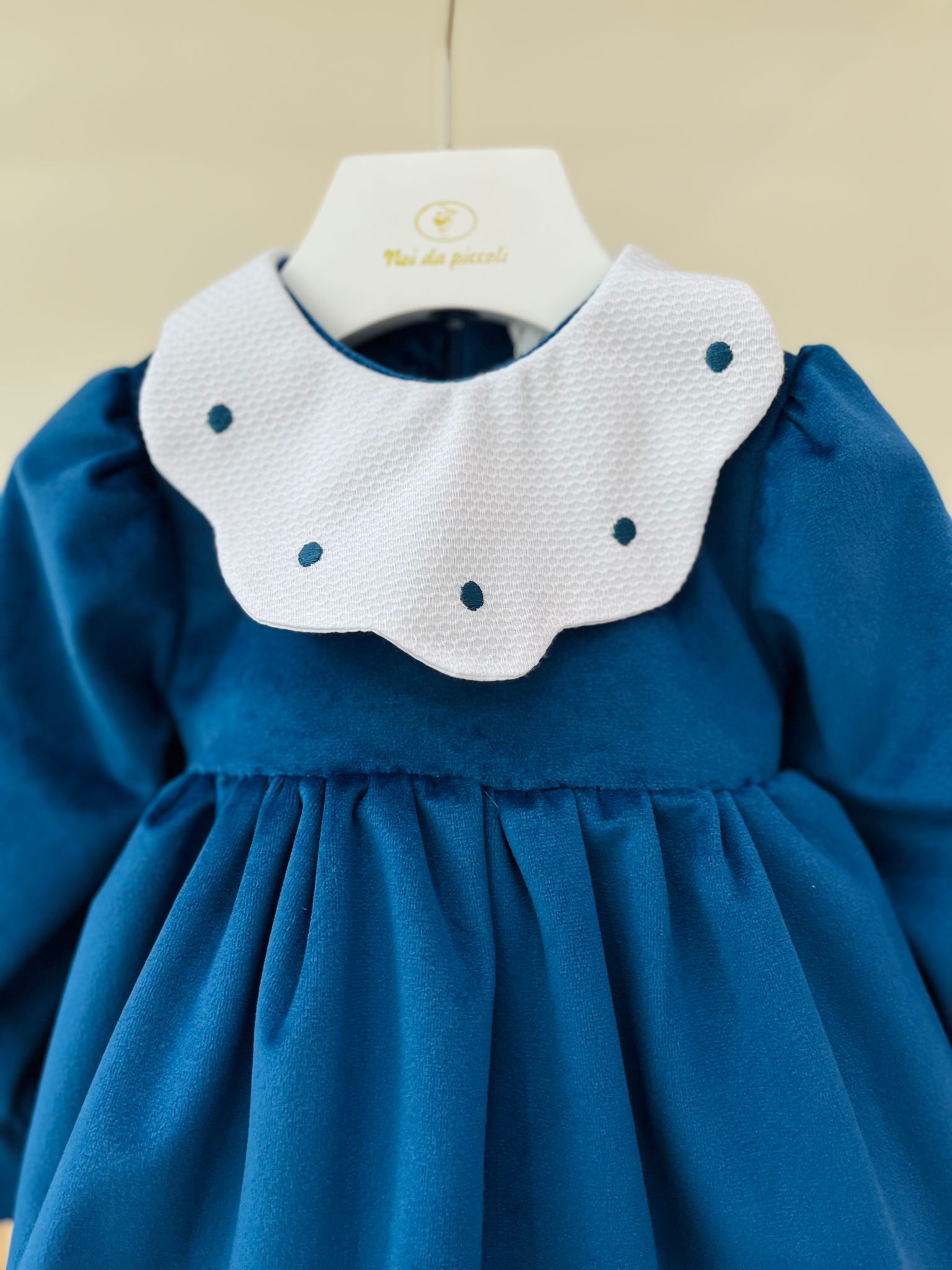 ABITINO IN VELLUTINO CON COLLETTO A POIS BLU - Noi da piccoli