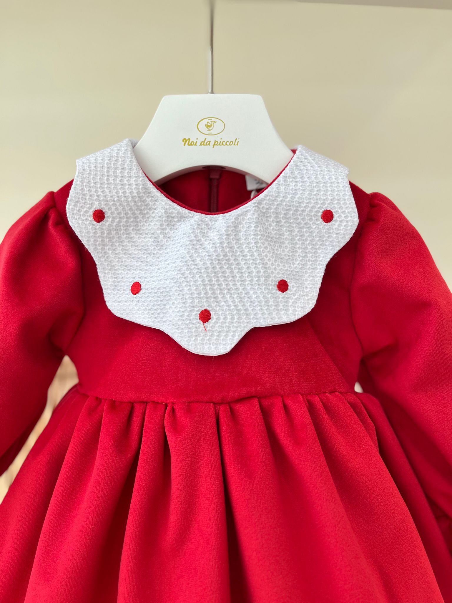 ABITINO IN VELLUTINO CON COLLETTO A POIS ROSSO - Noi da piccoli