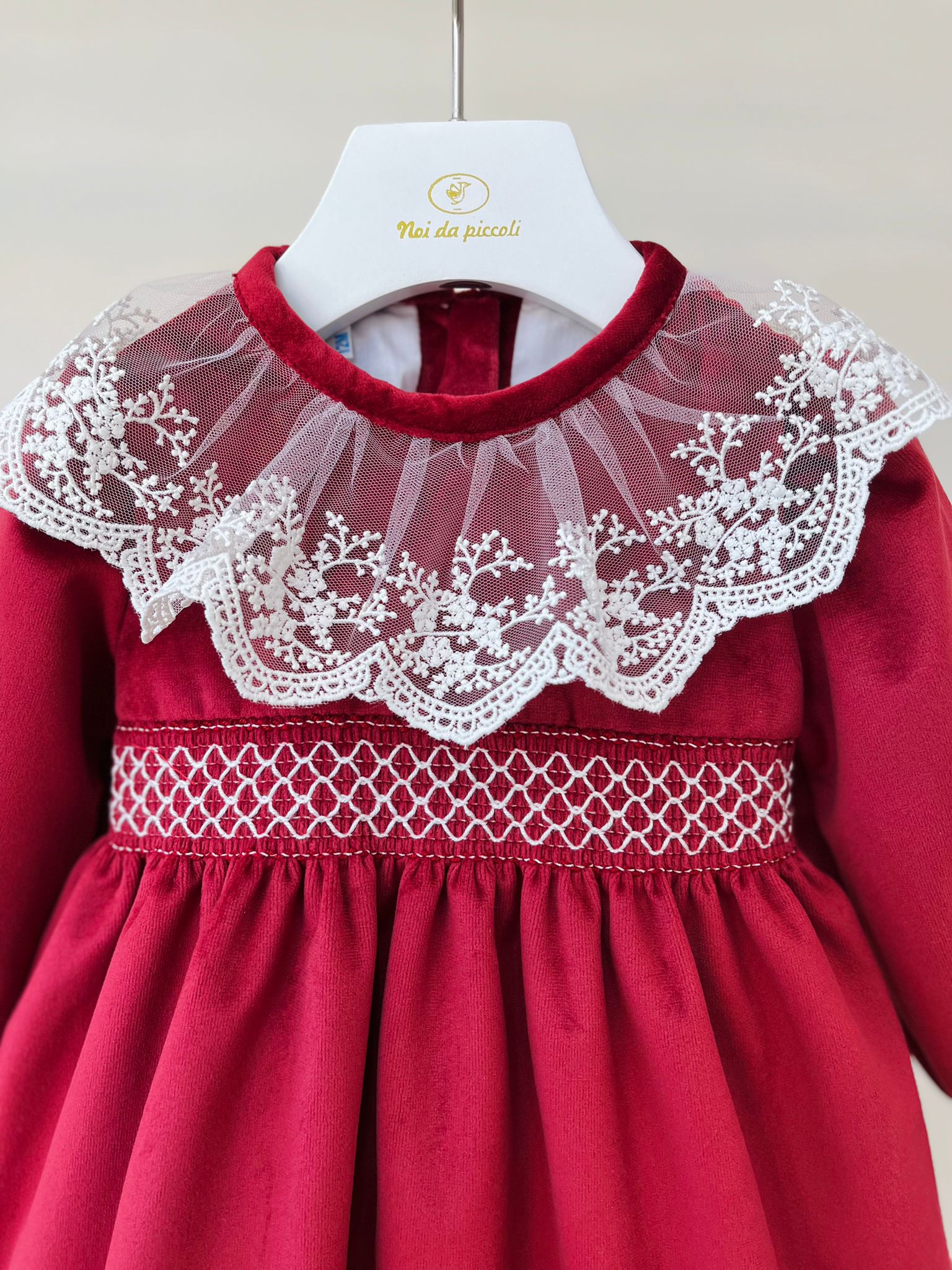 ABITINO IN VELLUTINO CON COLLETTO RICAMATO BORDEAUX - Noi da piccoli