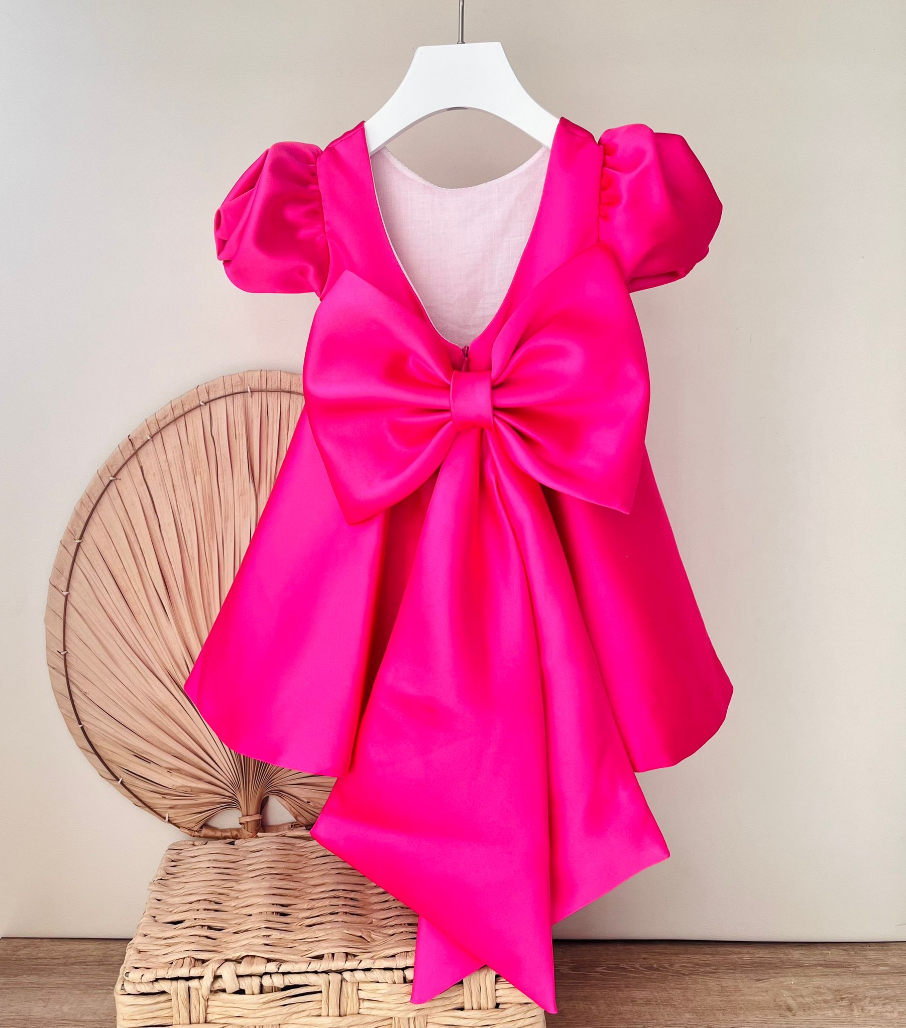 ABITO CERIMONIALE IN RASO FUCSIA - Noi da piccoli