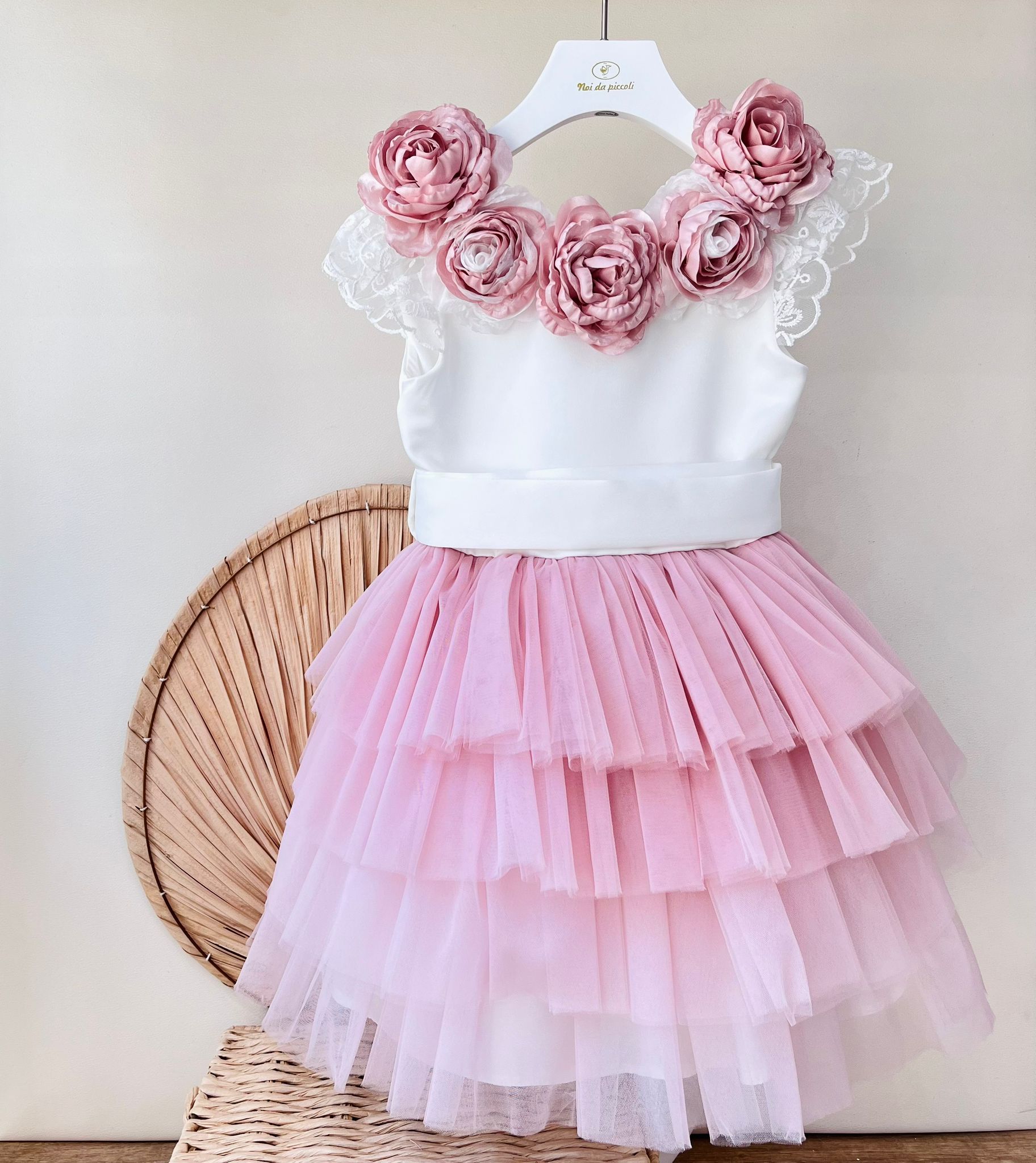 ABITO CERIMONIALE ROSA IN TULLE E ROSELLINE - Noi da piccoli