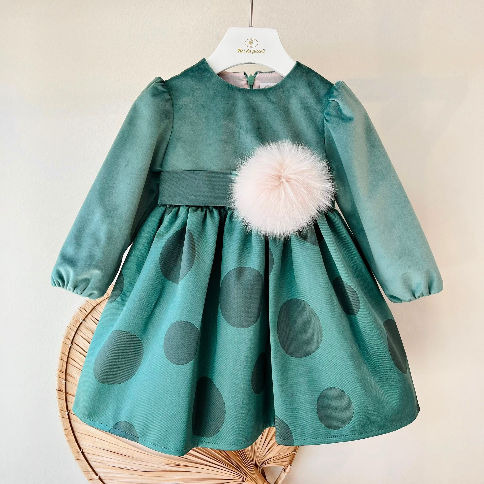 ABITO CERIMONIALE VELLUTO CON PONPOM VERDE - Noi da piccoli