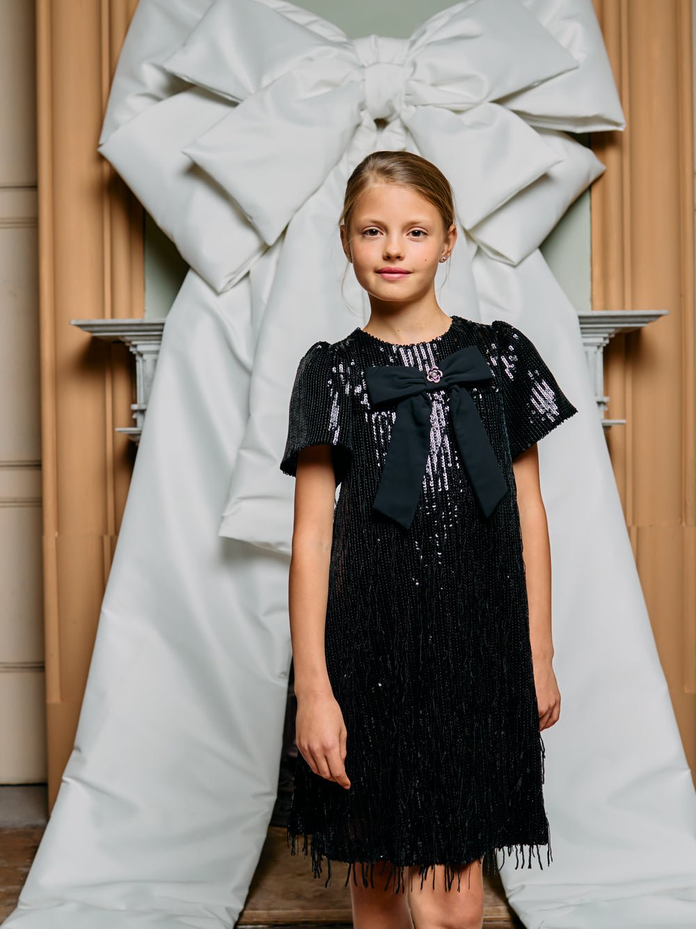 ABITO CON FRANGE E PAIETTES SCINTILLANTI BLACK - Noi da piccoli