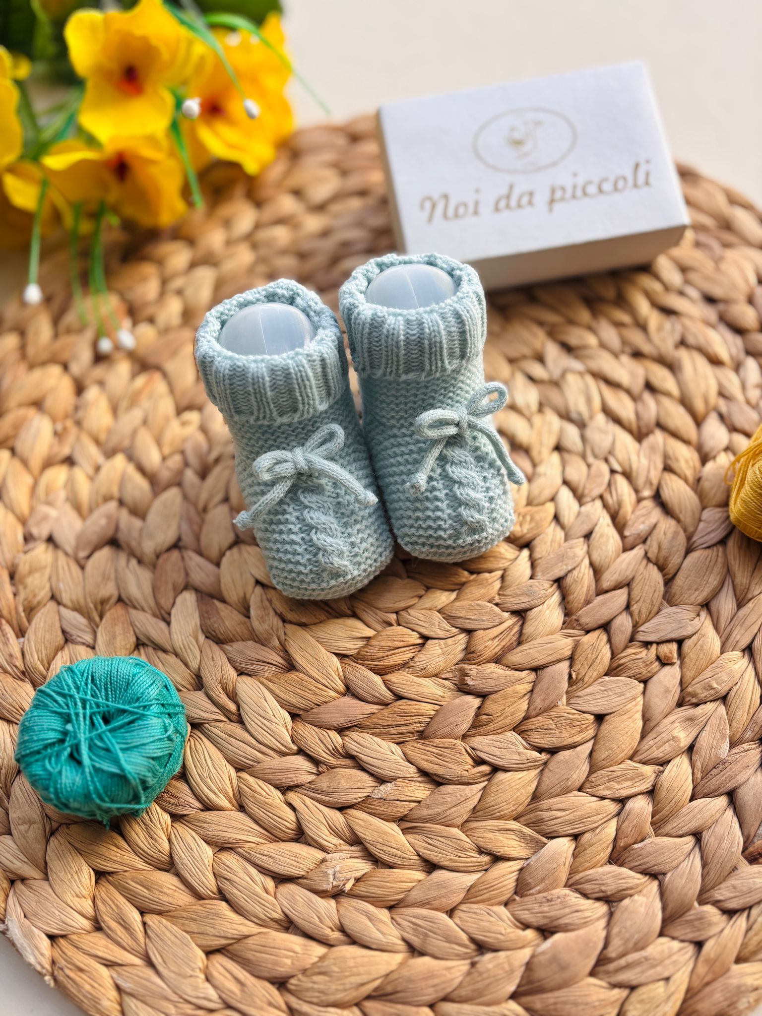 BABBUCCE IN FILATO CALDO AZUL - Noi da piccoli