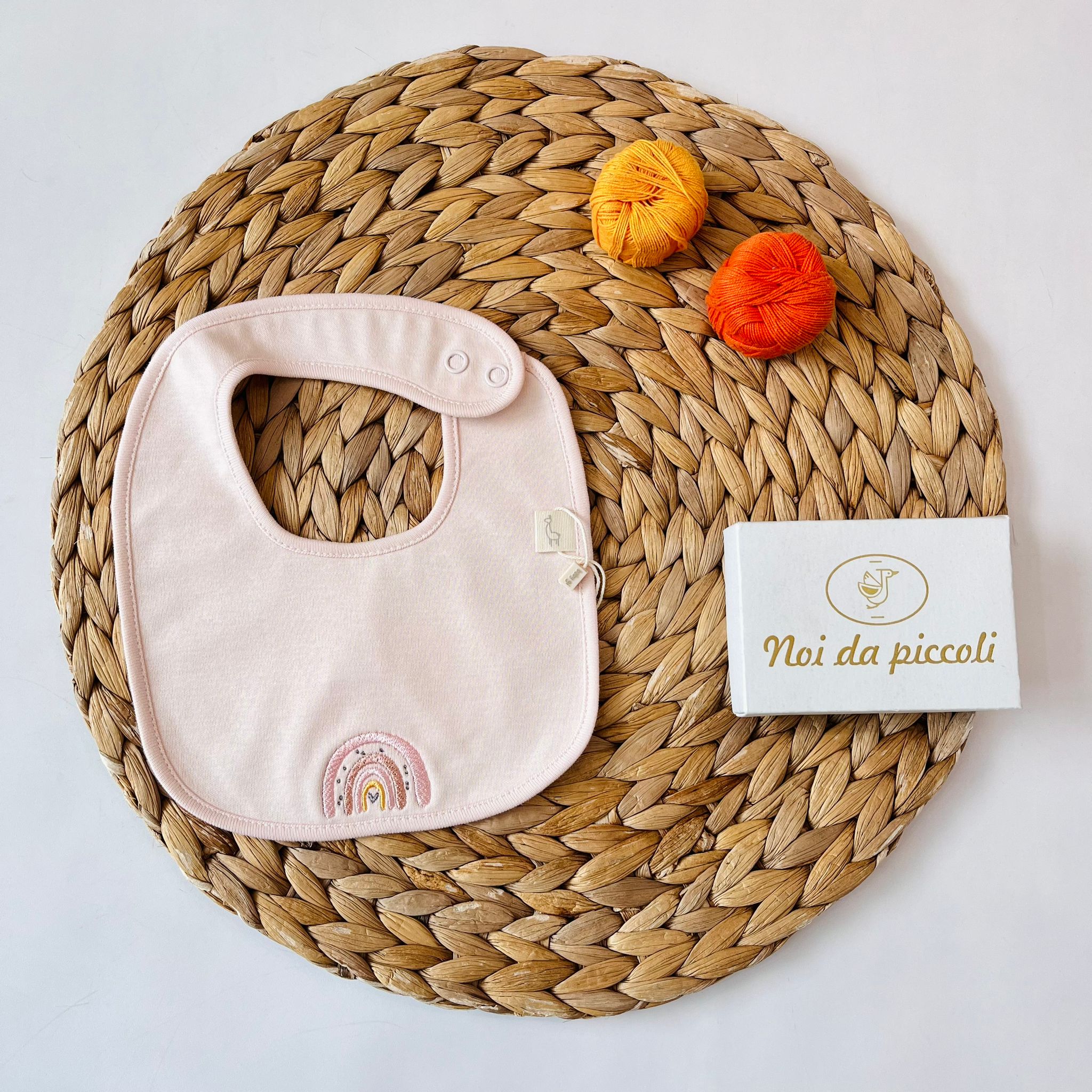 BAVETTA CON ARCOBALENO ROSA - Noi da piccoli