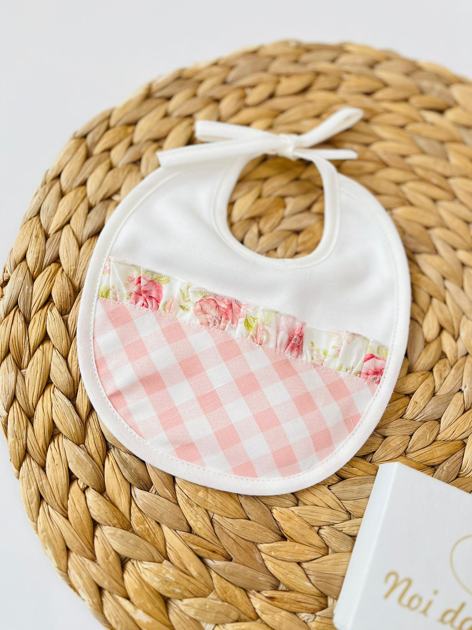 BAVETTA FLOREALE 100 % COTONE ROSA - Noi da piccoli