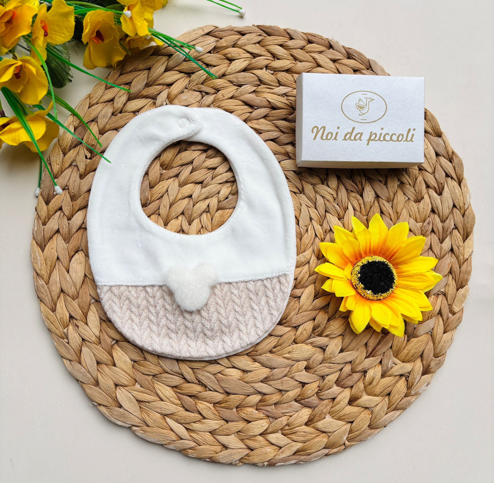 BAVETTA IN CINIGLIA CON ORSETTO BIANCO BEIGE - Noi da piccoli