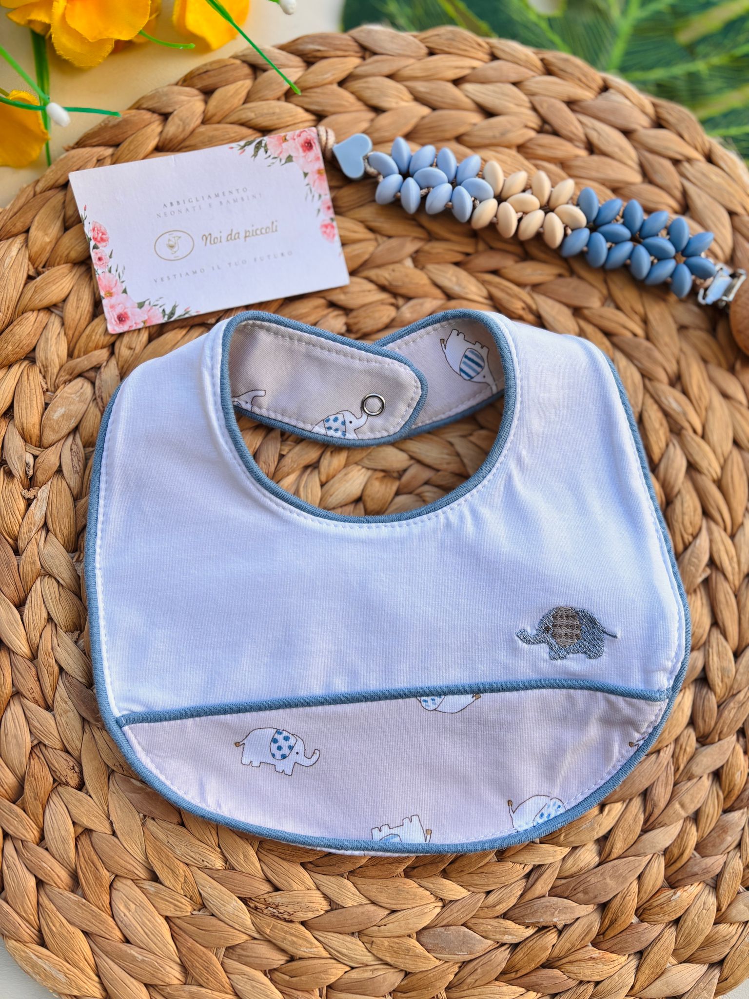 BAVETTA IN COTONE CON FASCIA BEIGE E ELEFANTINI Bianco Cielo - Noi da piccoli