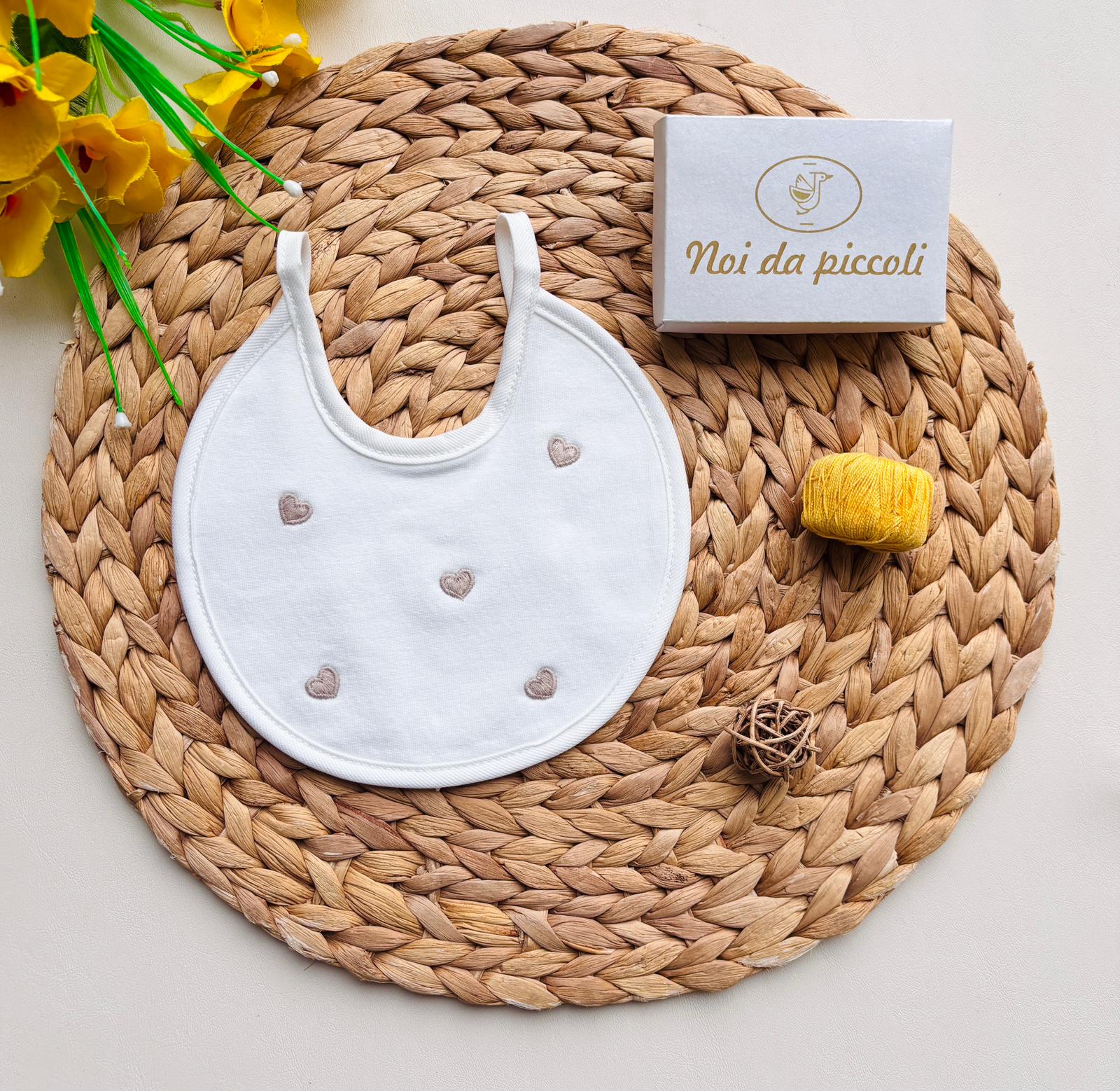 BAVETTA TONDA CUORI PANNA - Noi da piccoli