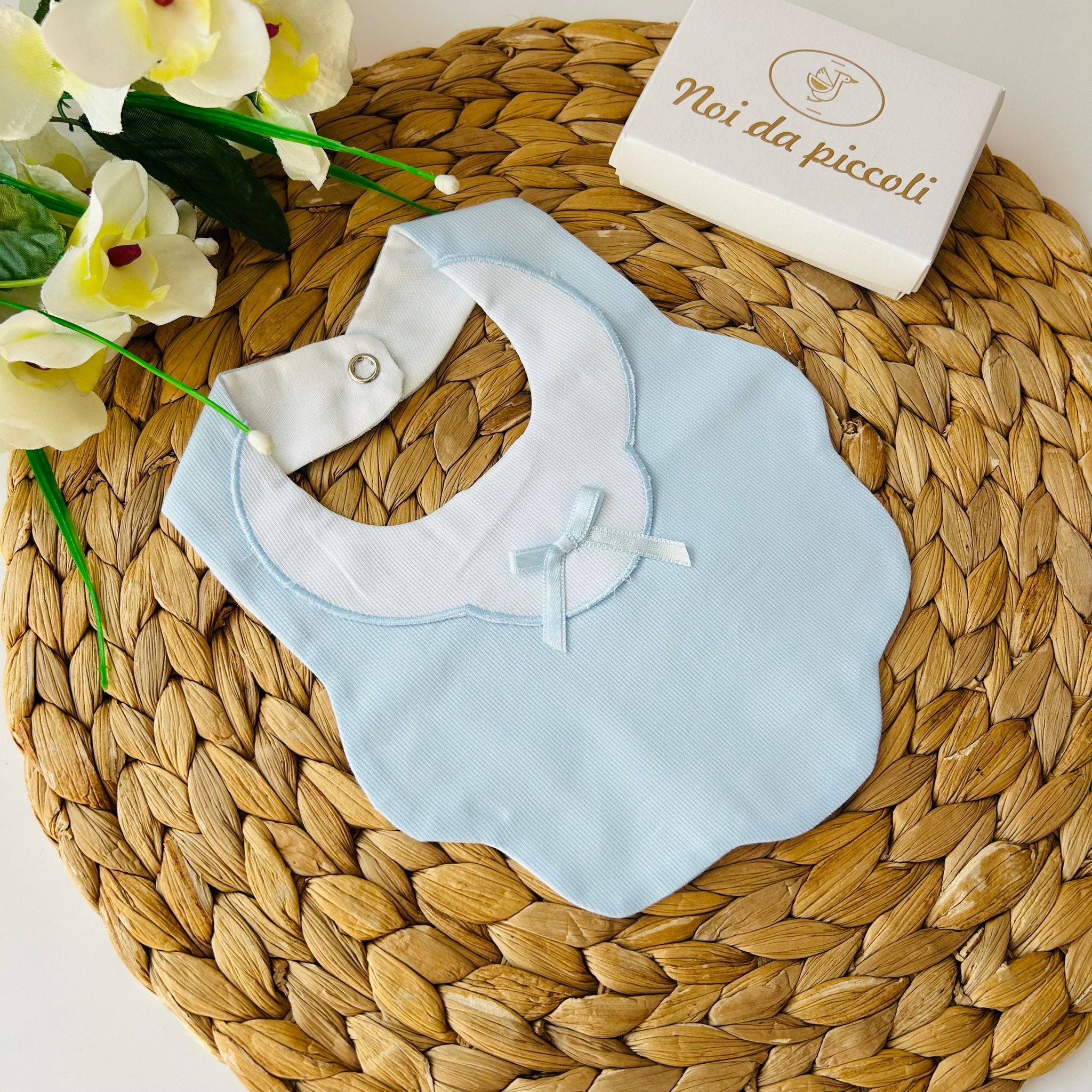 BAVETTINA ONDULATA DI COLOR CIELO - Noi da piccoli