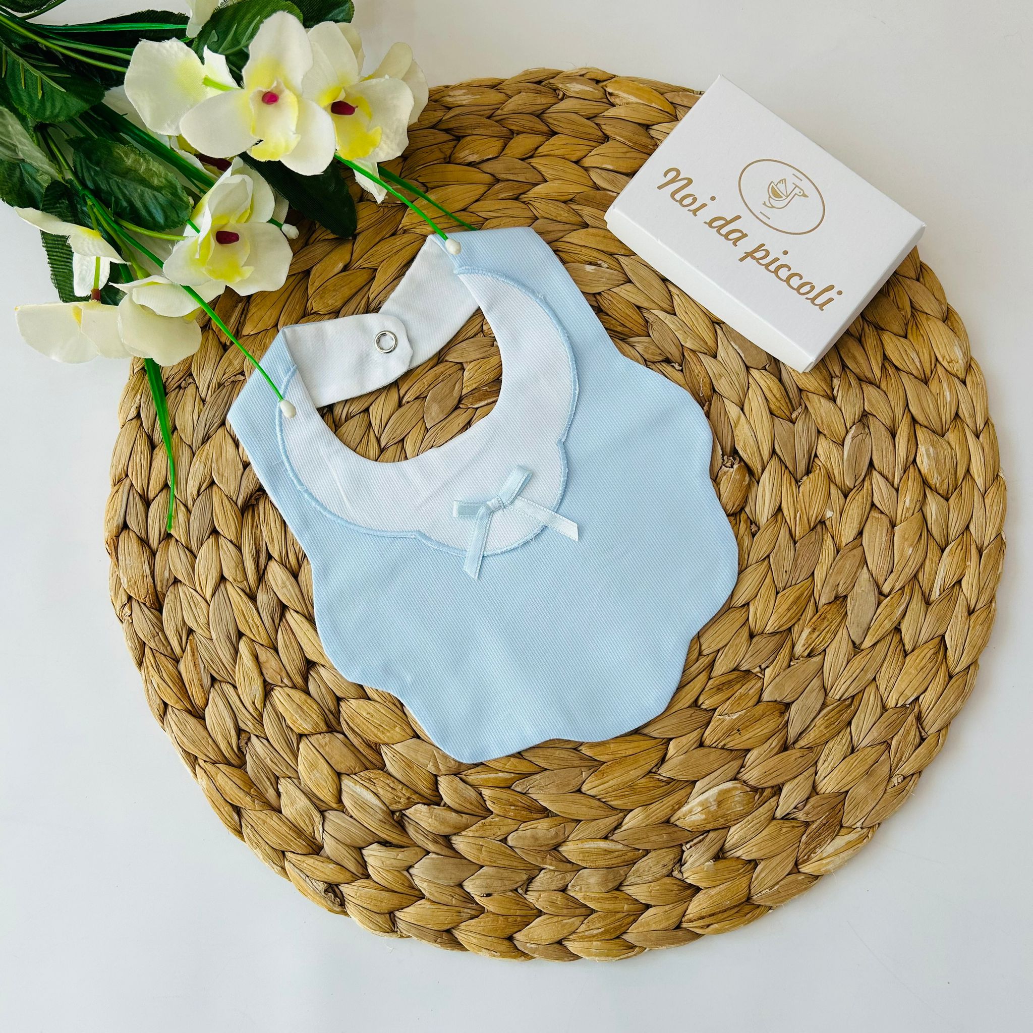 BAVETTINA ONDULATA DI COLOR CIELO - Noi da piccoli