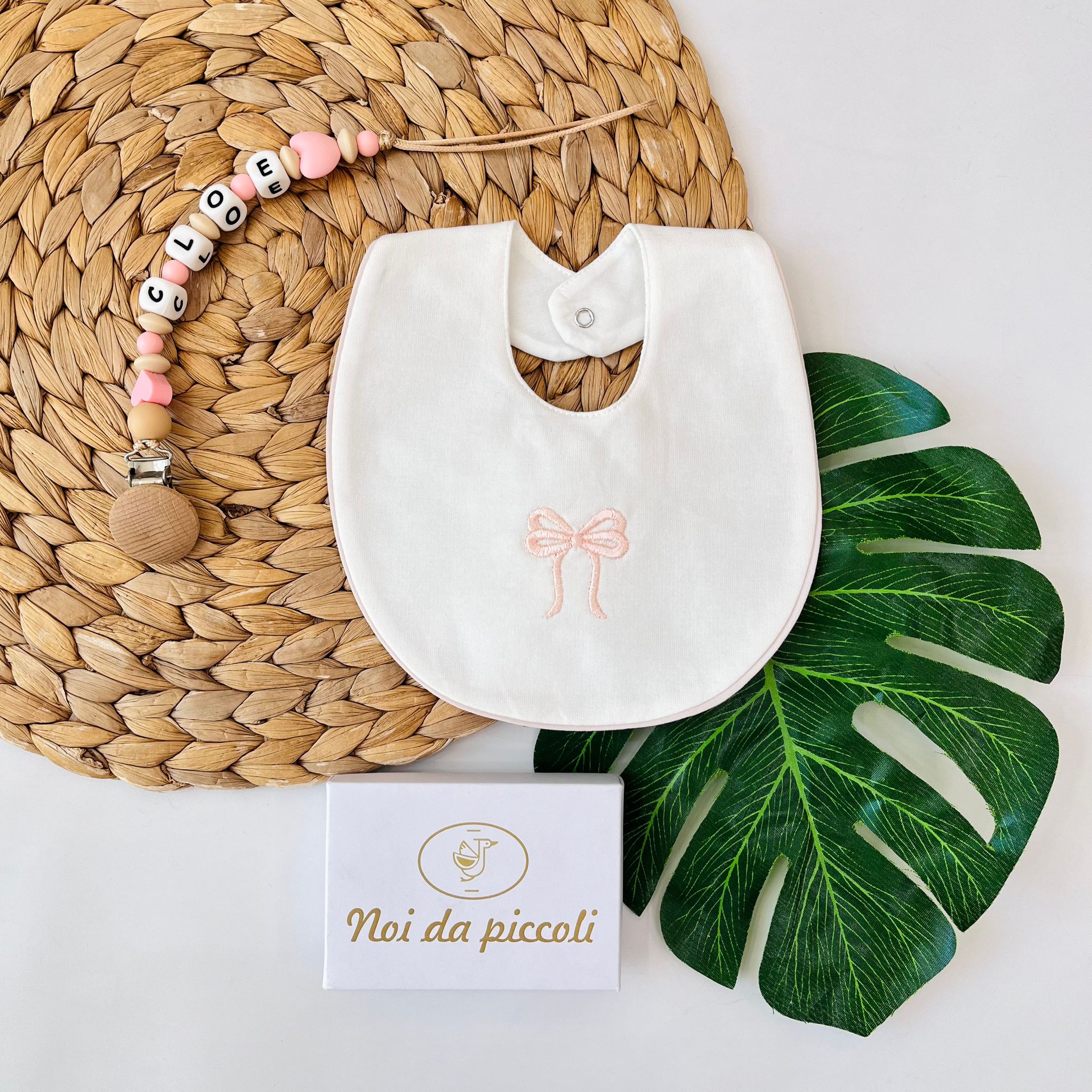 BAVETTO CON FIOCCHETTO CENTRALE PANNA ROSA - Noi da piccoli