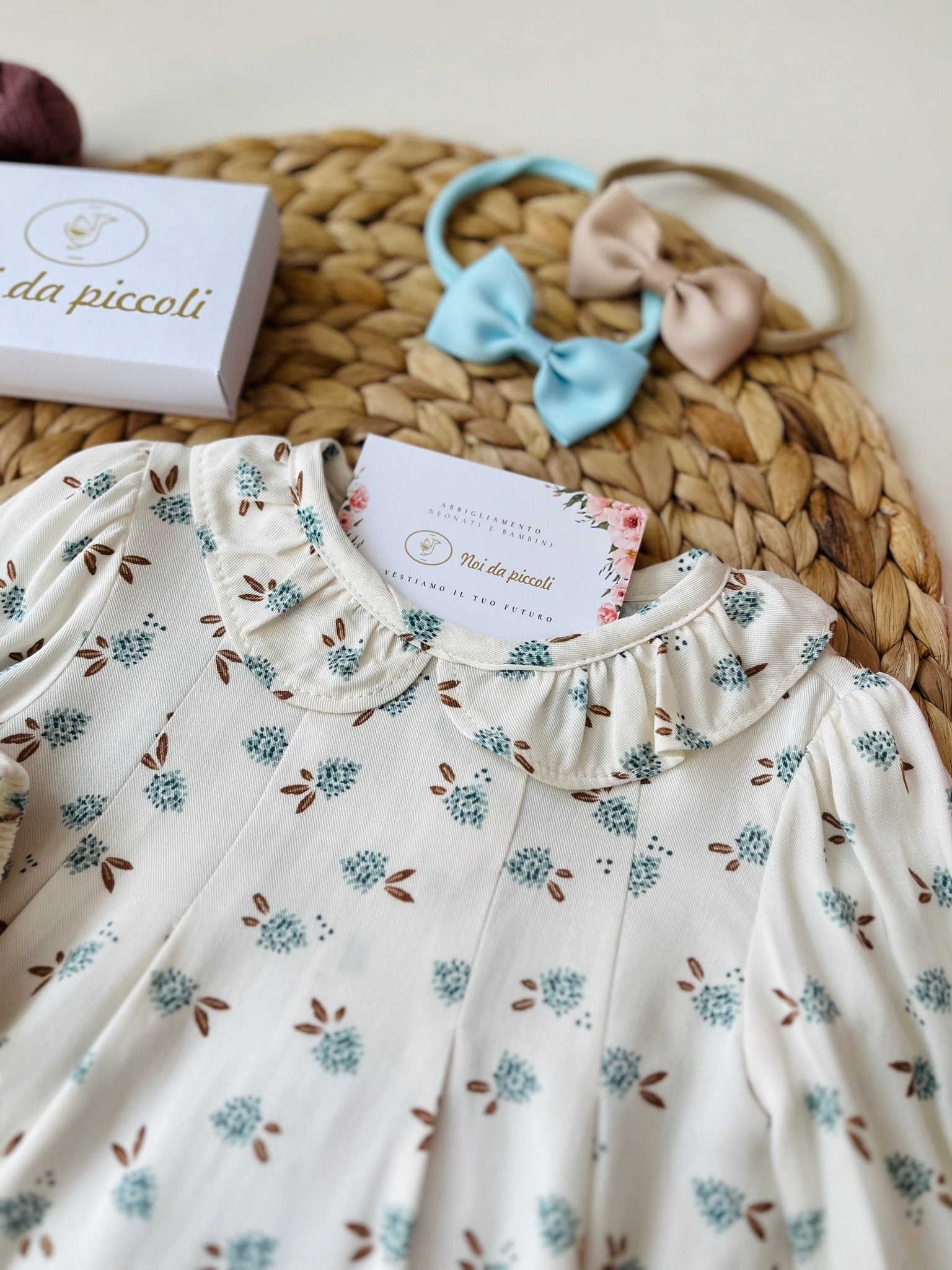 BLUSA FIORI CON COLLETTO VOLANT - Noi da piccoli