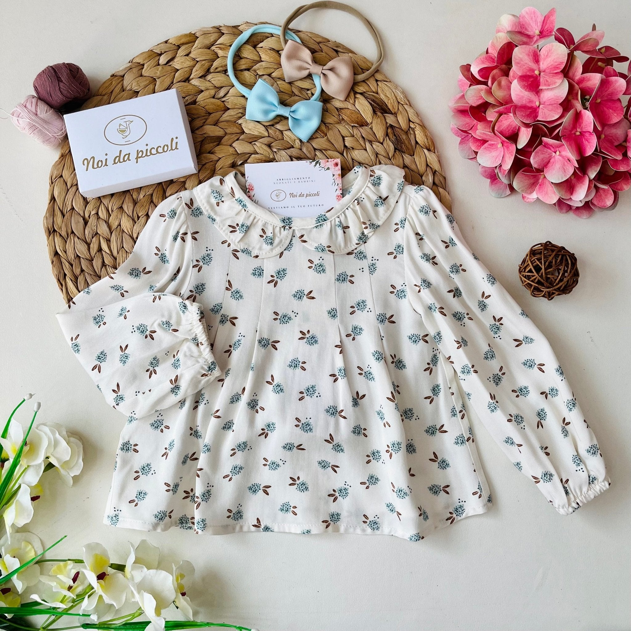 BLUSA FIORI CON COLLETTO VOLANT - Noi da piccoli