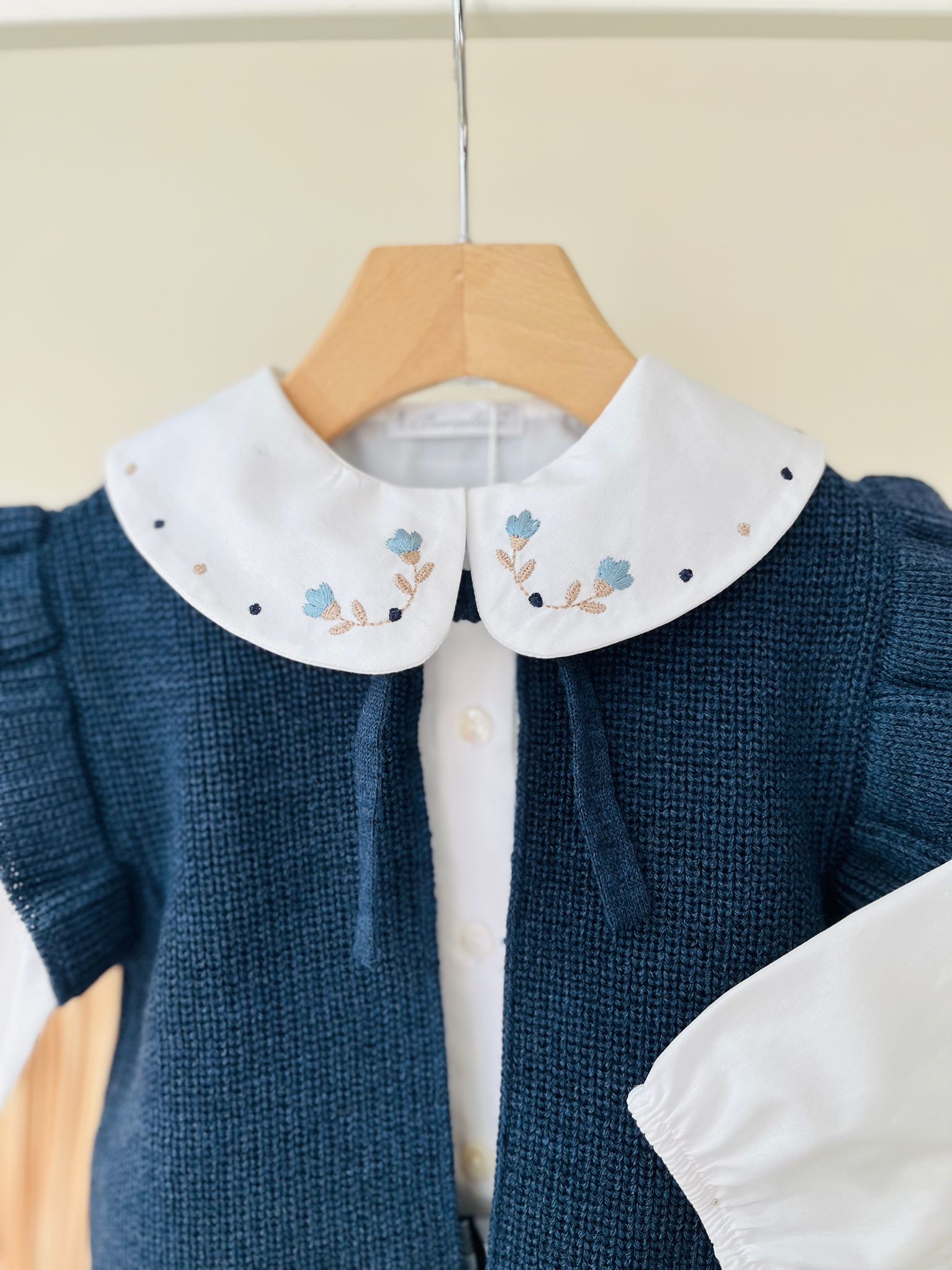 CAMICINA CON SALOPETTE E GILET NAVY - Noi da piccoli