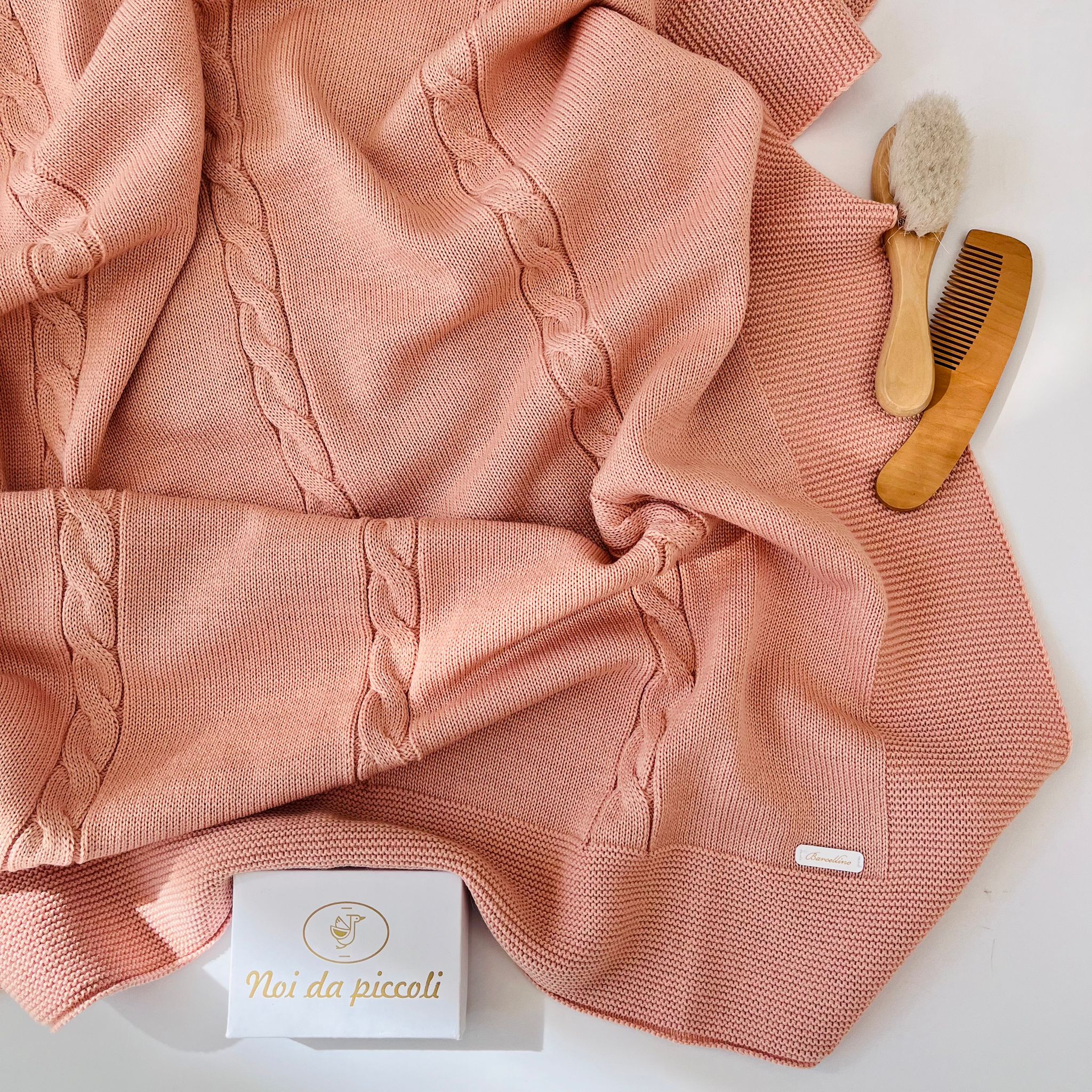 CAPERTINA CON TRECCE 50% LANA VERGINE PESCA - Noi da piccoli
