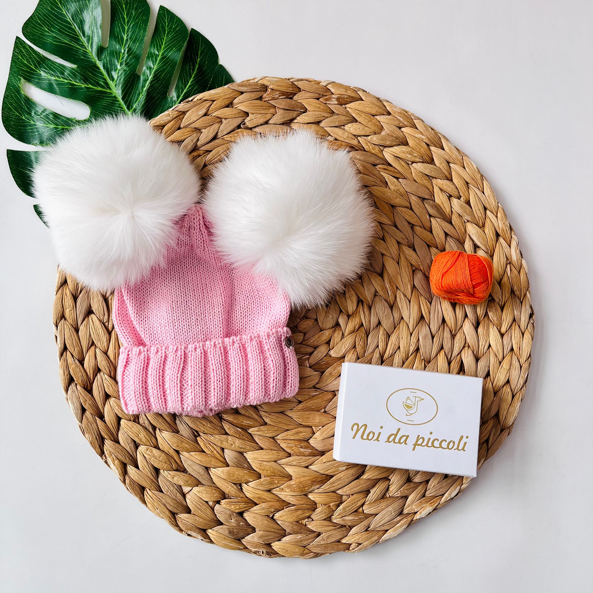 CAPPELLINO 2 PON POM IN VOLPE Lana ROSA BABY - Noi da piccoli