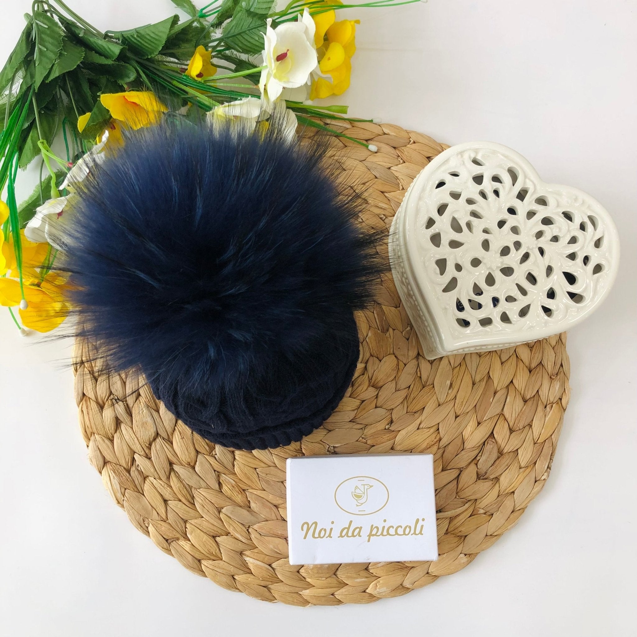 CAPPELLINO BLU CON PON POM IN VOLPE E CASHMERE - Noi da piccoli