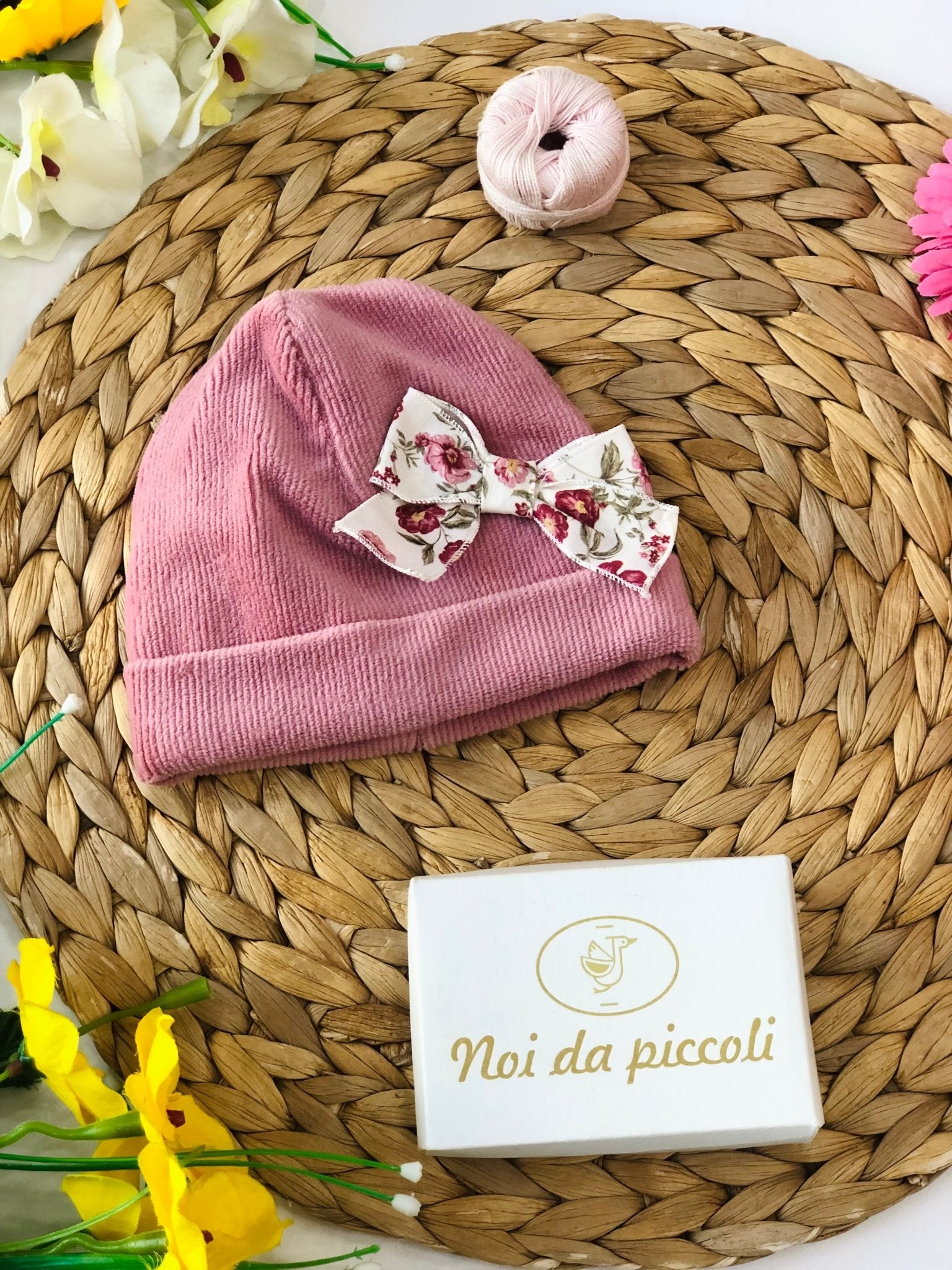 CAPPELLINO CINIGLIA MALVA CON FIORELLINI - Noi da piccoli