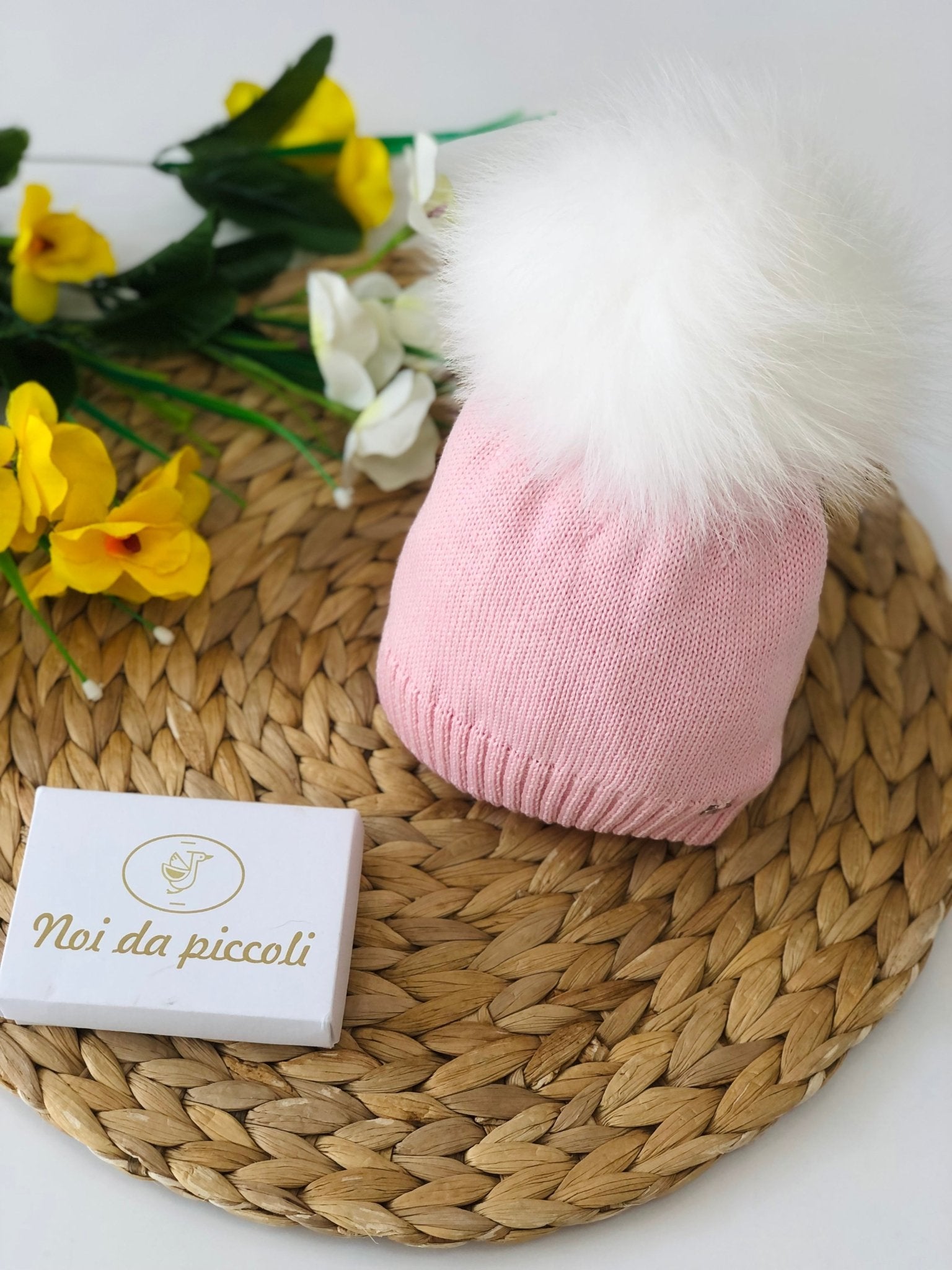 CAPPELLINO CON PON POM IN VOLPE ROSA BIANCO - Noi da piccoli