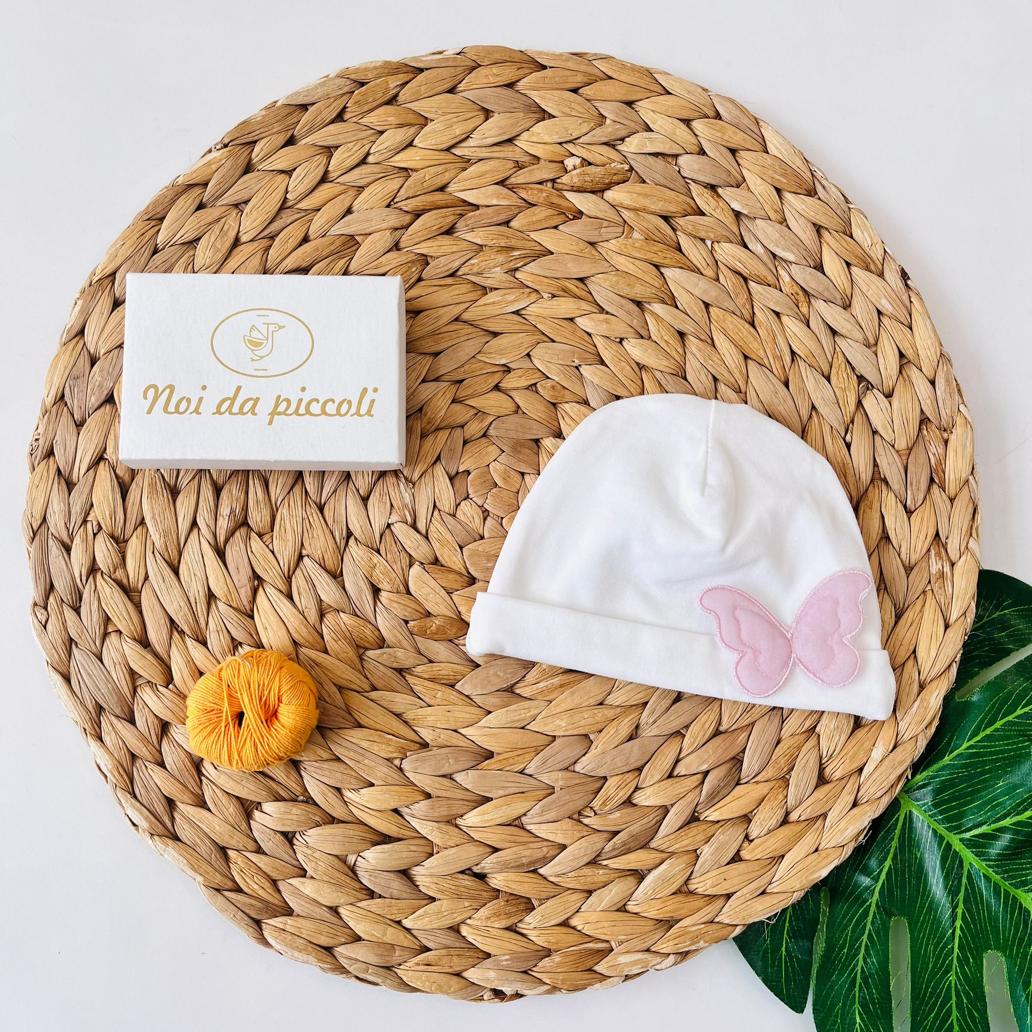 CAPPELLINO FARFALLA COTONE FRESCO BIANCO ROSA - Noi da piccoli