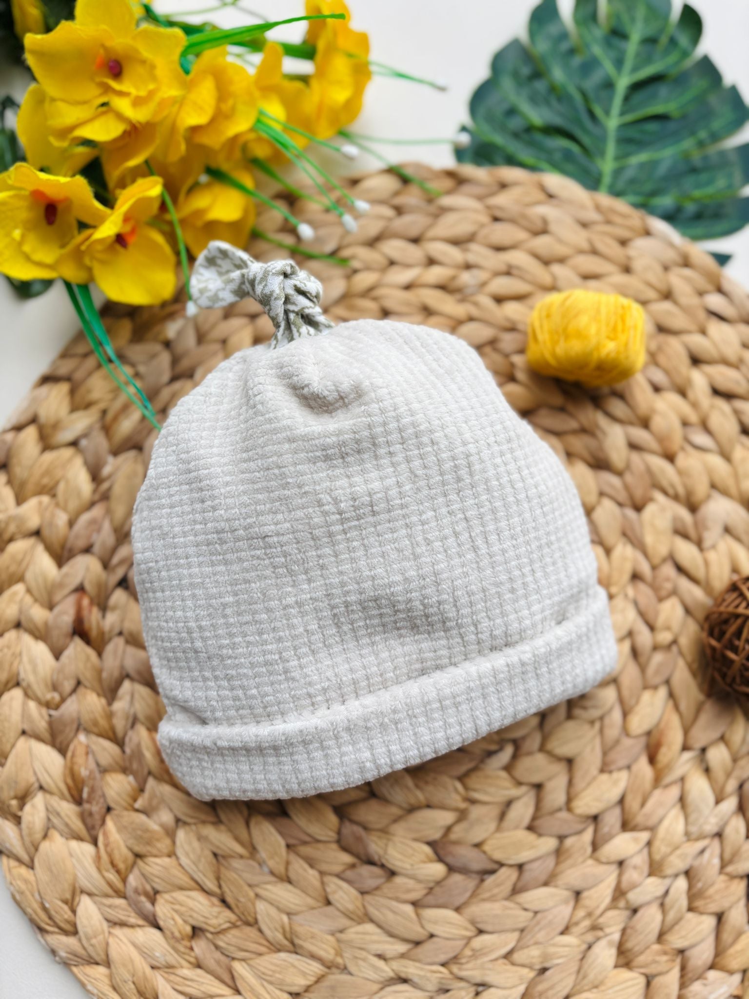 CAPPELLINO IN CALDO COTONE BEIGE - Noi da piccoli