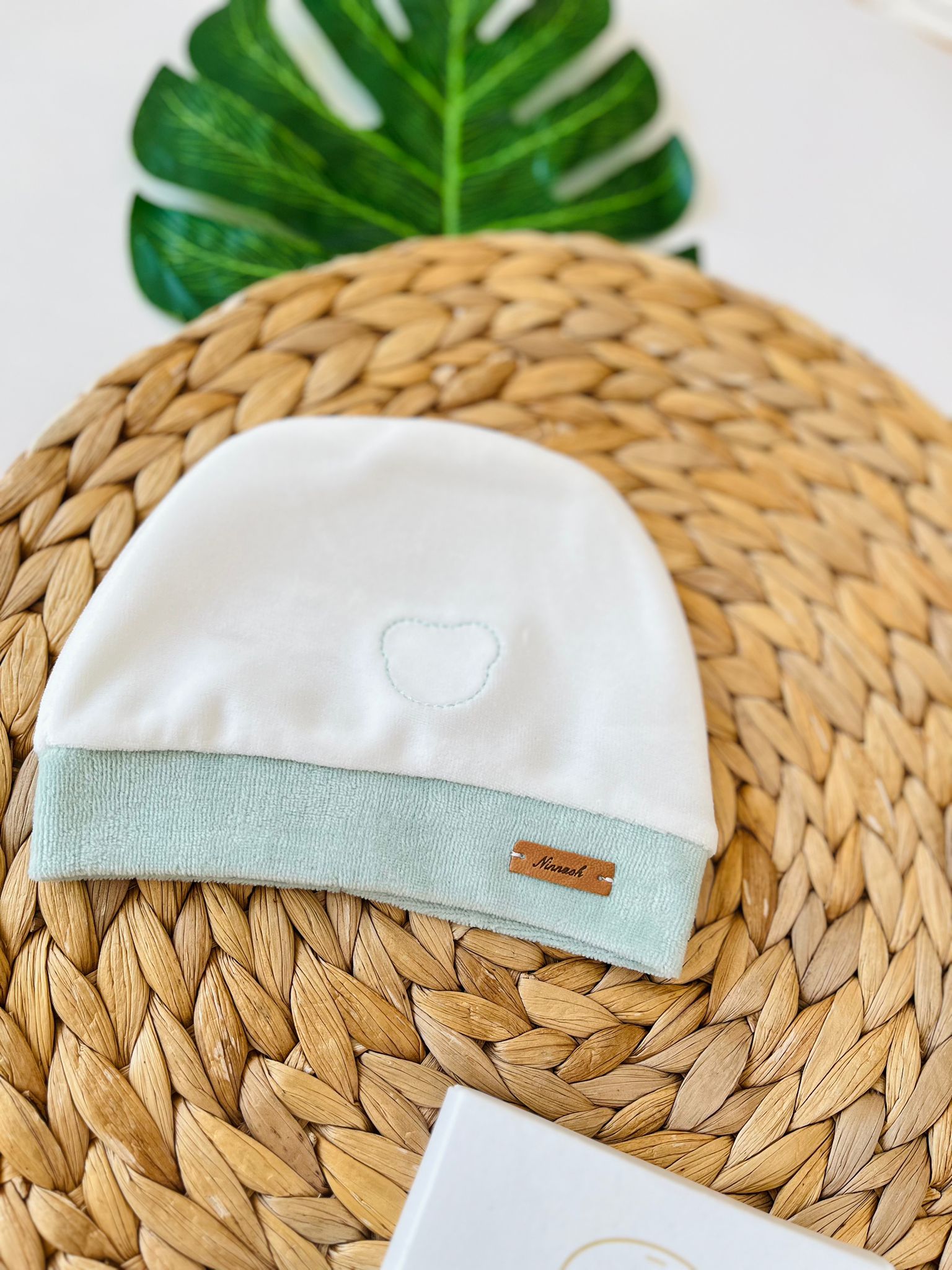 CAPPELLINO IN CINIGLIA CON ORSETTO PANNA VERDE - Noi da piccoli